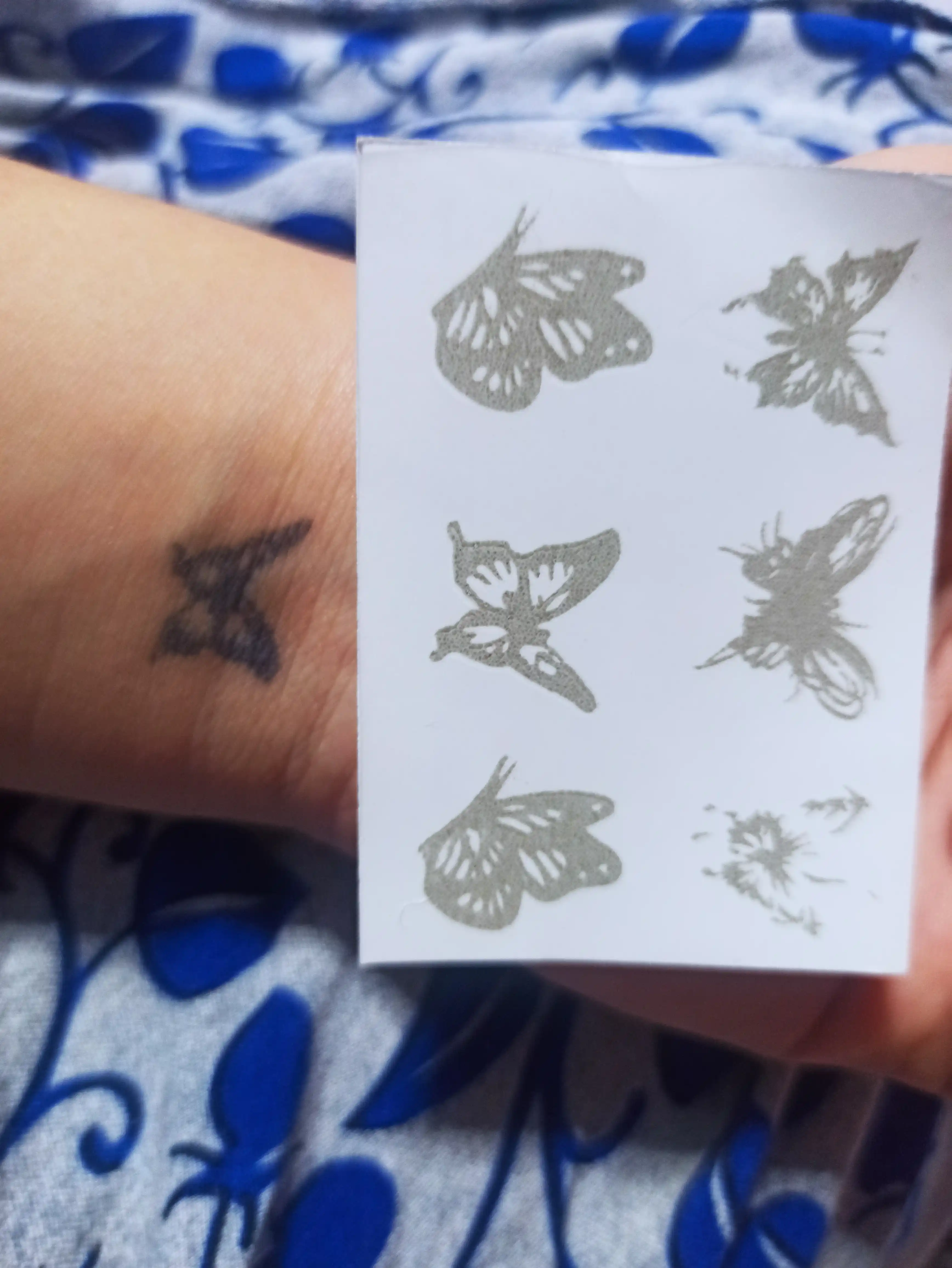 Tana uchun vaqtinchalik tatuirovkalar, stikerlar, tatu