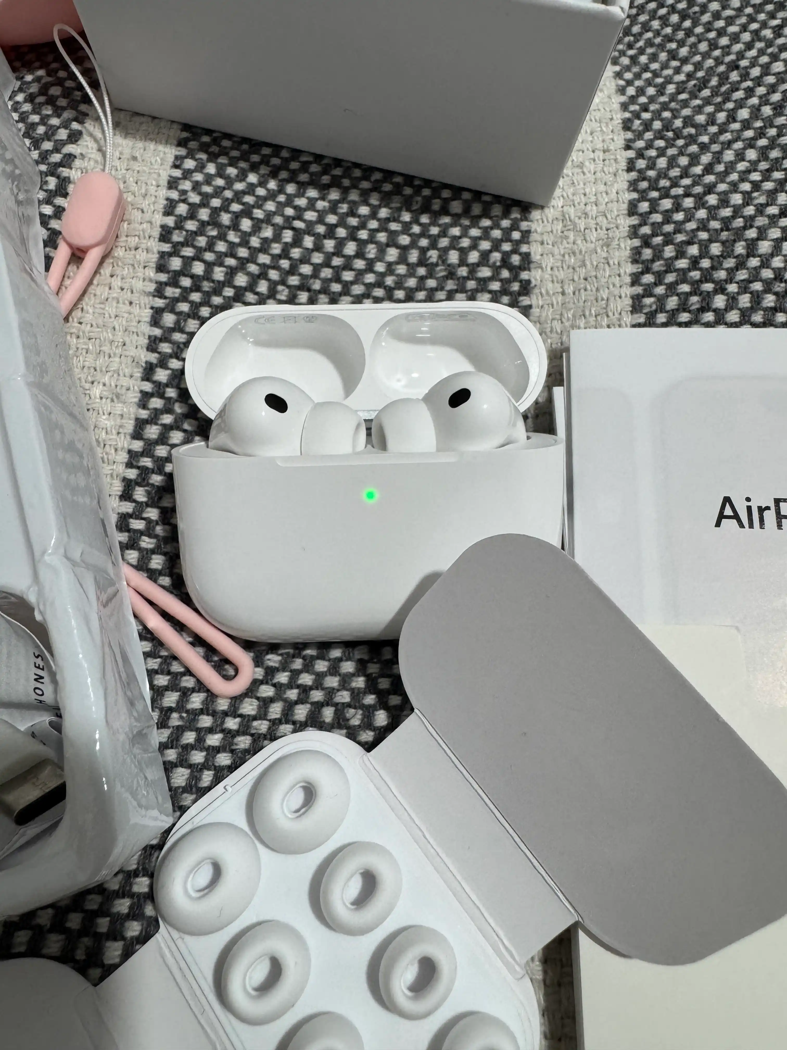 Simsiz quloqchinlar Pods Pro 3 ANC Premium, iPhone va Android uchun naushnik (+1ta sovg‘a)