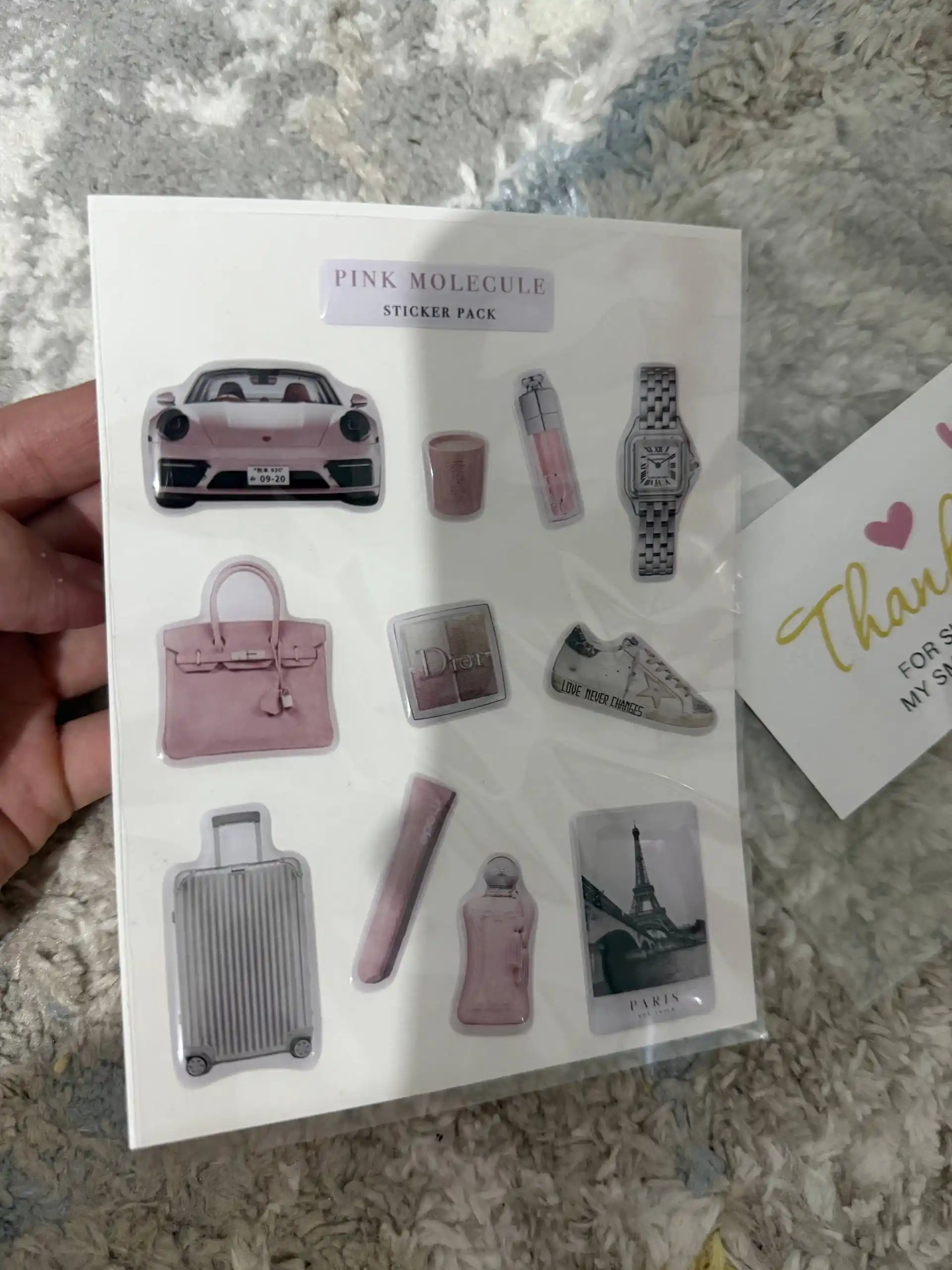 Noutbuk va Iphone telefon uchun nakleykalar stikerlar hajmli 3D stiker to‘plami nakleyka