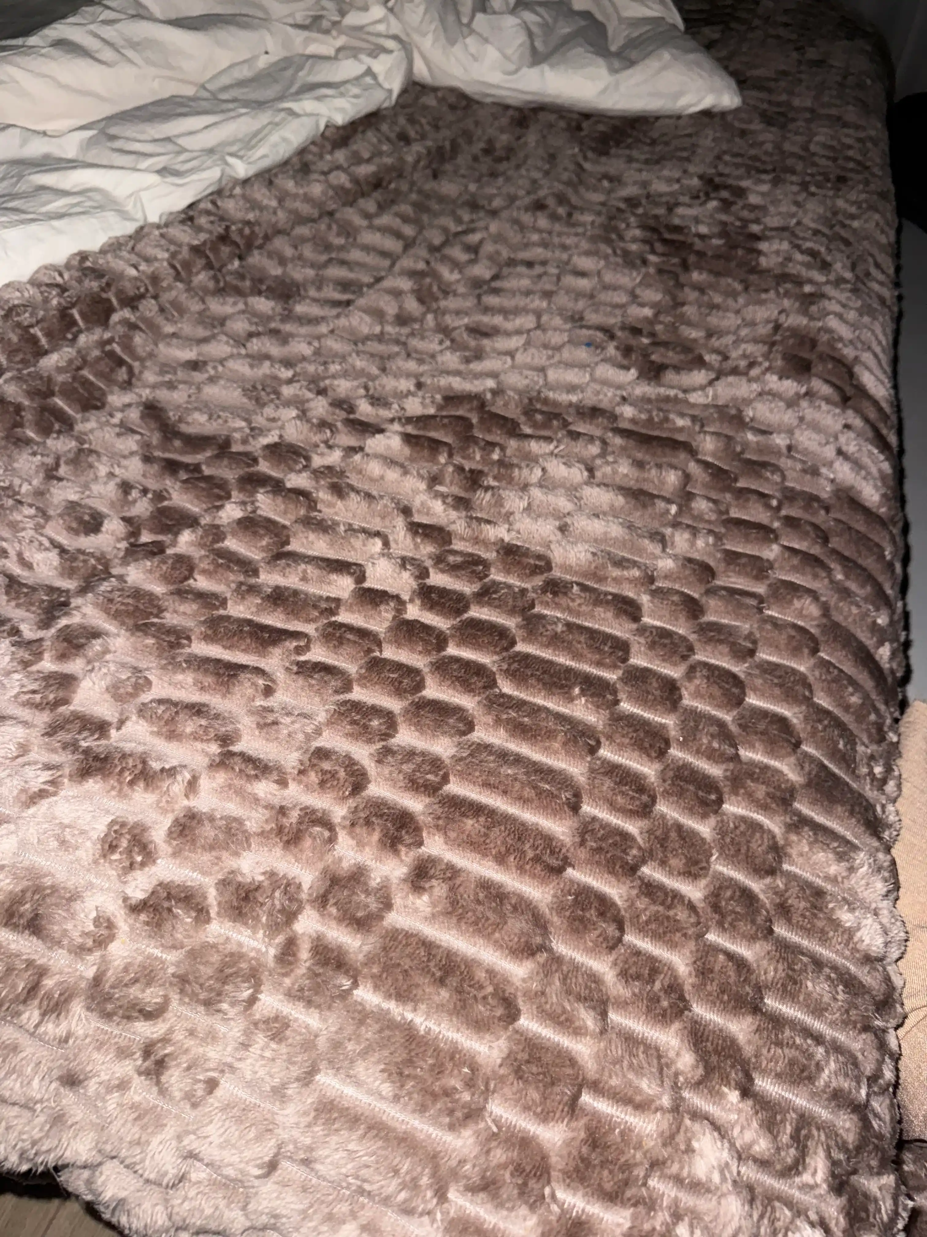 «Shokoladli Pechenye» pled 190×220 sm, bir qatlamli, jigarrang, yumshoq va shinam