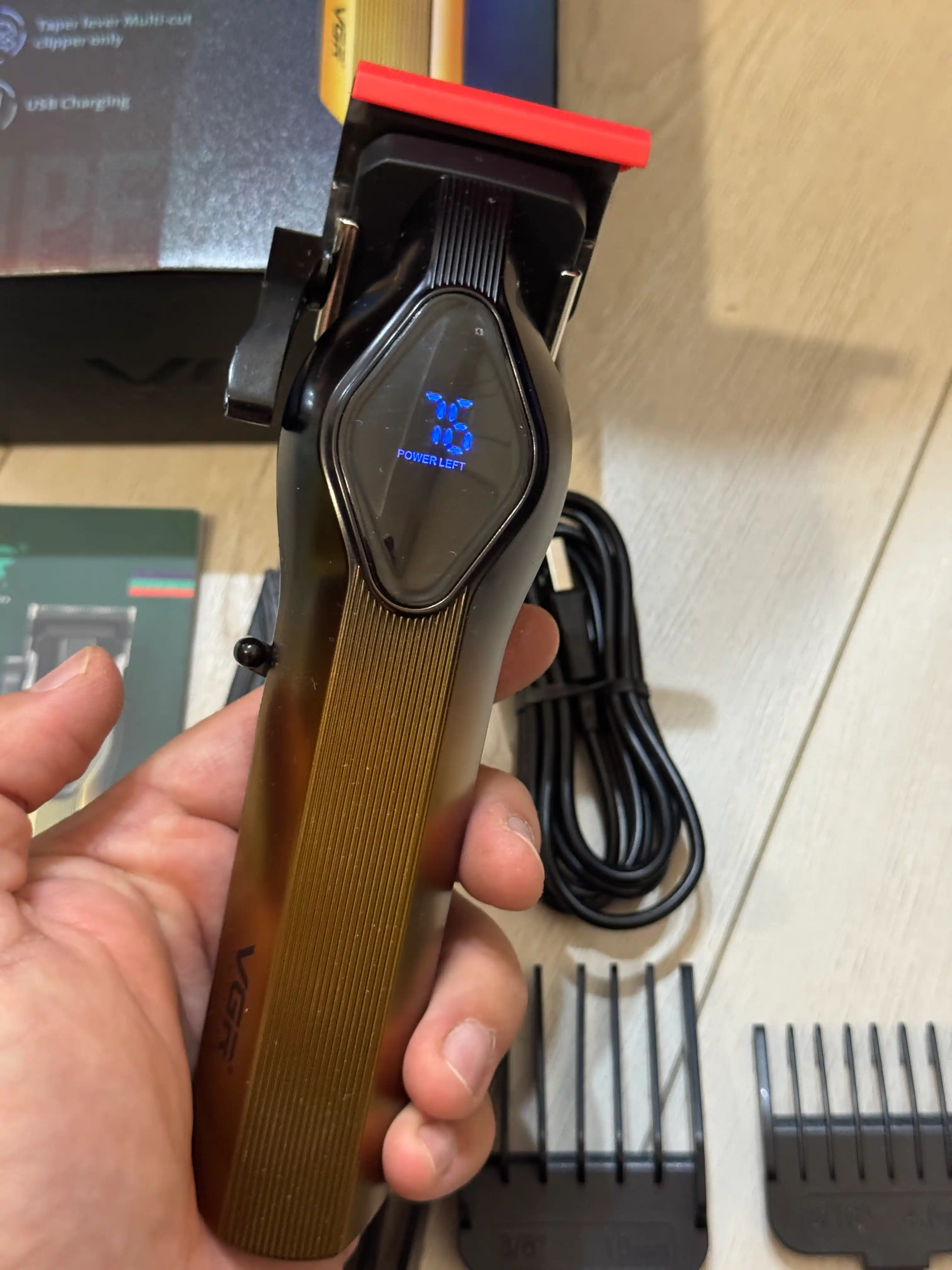 Professional soch olish mashinasi VGR V-133, simsiz, LED displeyli