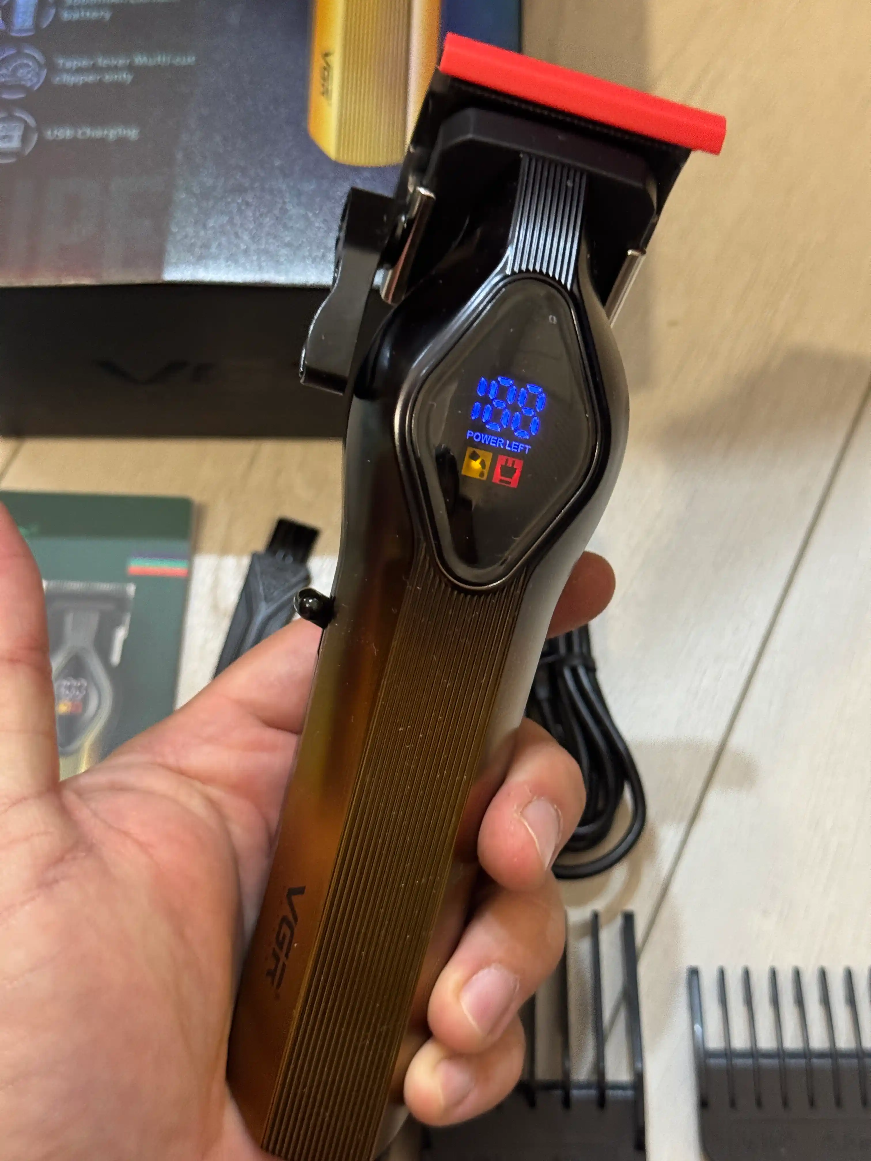 Professional soch olish mashinasi VGR V-133, simsiz, LED displeyli
