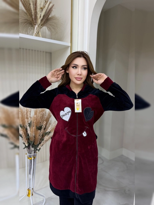 Ayollar uchun velur ikki qismli kiyim to‘plami, kapyushonli tunika va shim