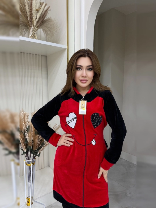 Ayollar uchun velur ikki qismli kiyim to‘plami, kapyushonli tunika va shim