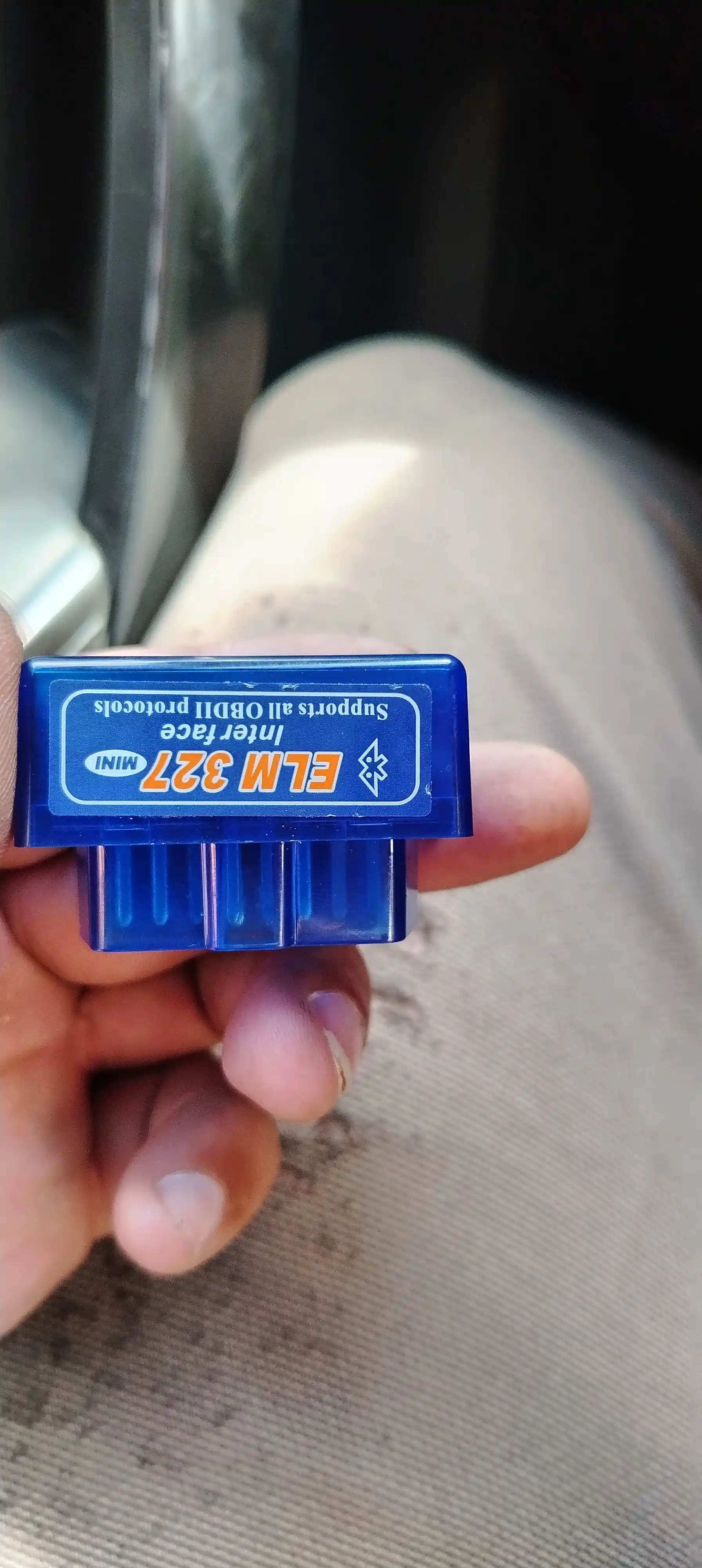 Автосканер диагностических ошибок ELM327 OBD2 V2.1  для Android Bluetooth Windows