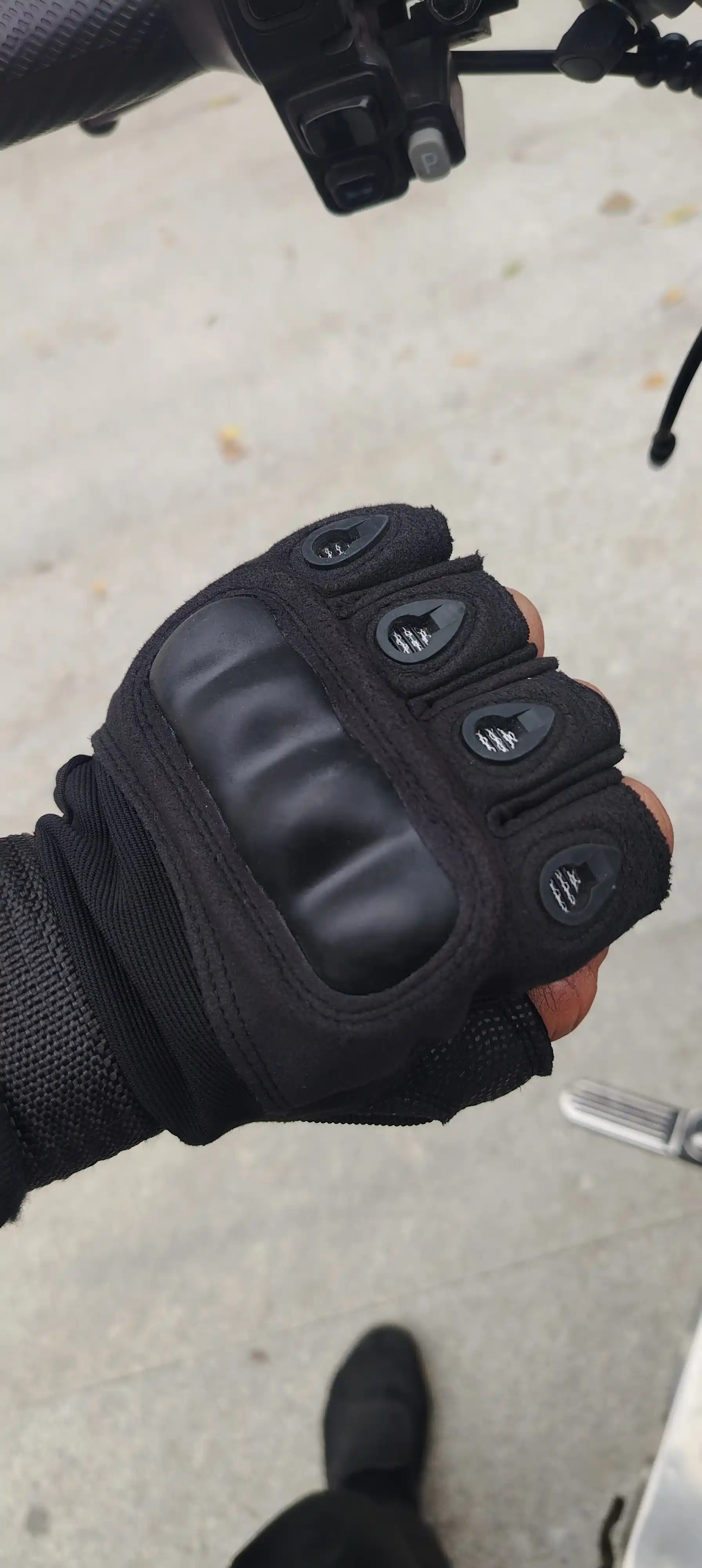 Тактические перчатки Tactical Pro с защитными вставками, вентиляцией и усиленной липучкой