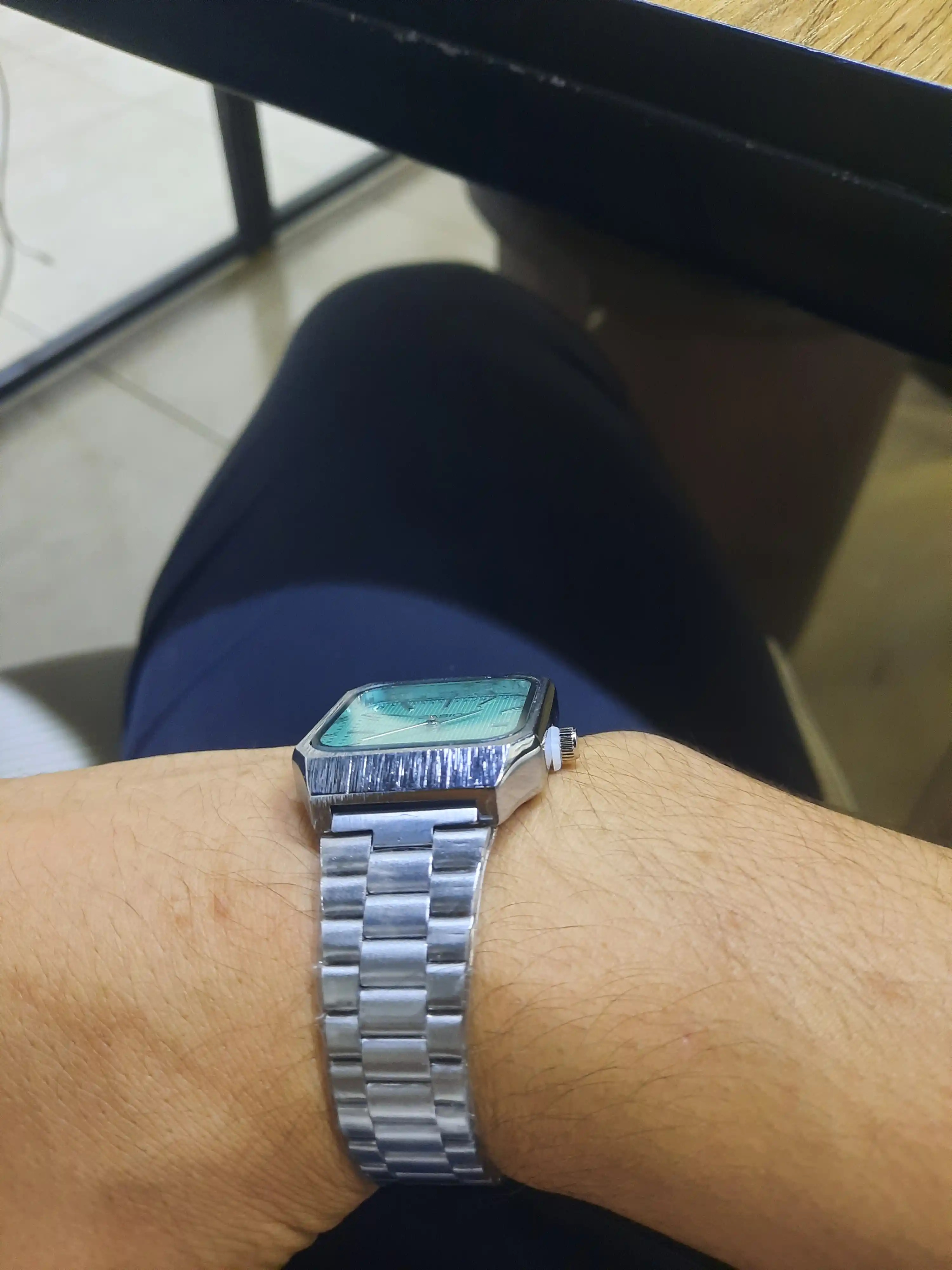 Erkaklar qol soati Casio, kvarts, metall remeshok, klassik dizayn
