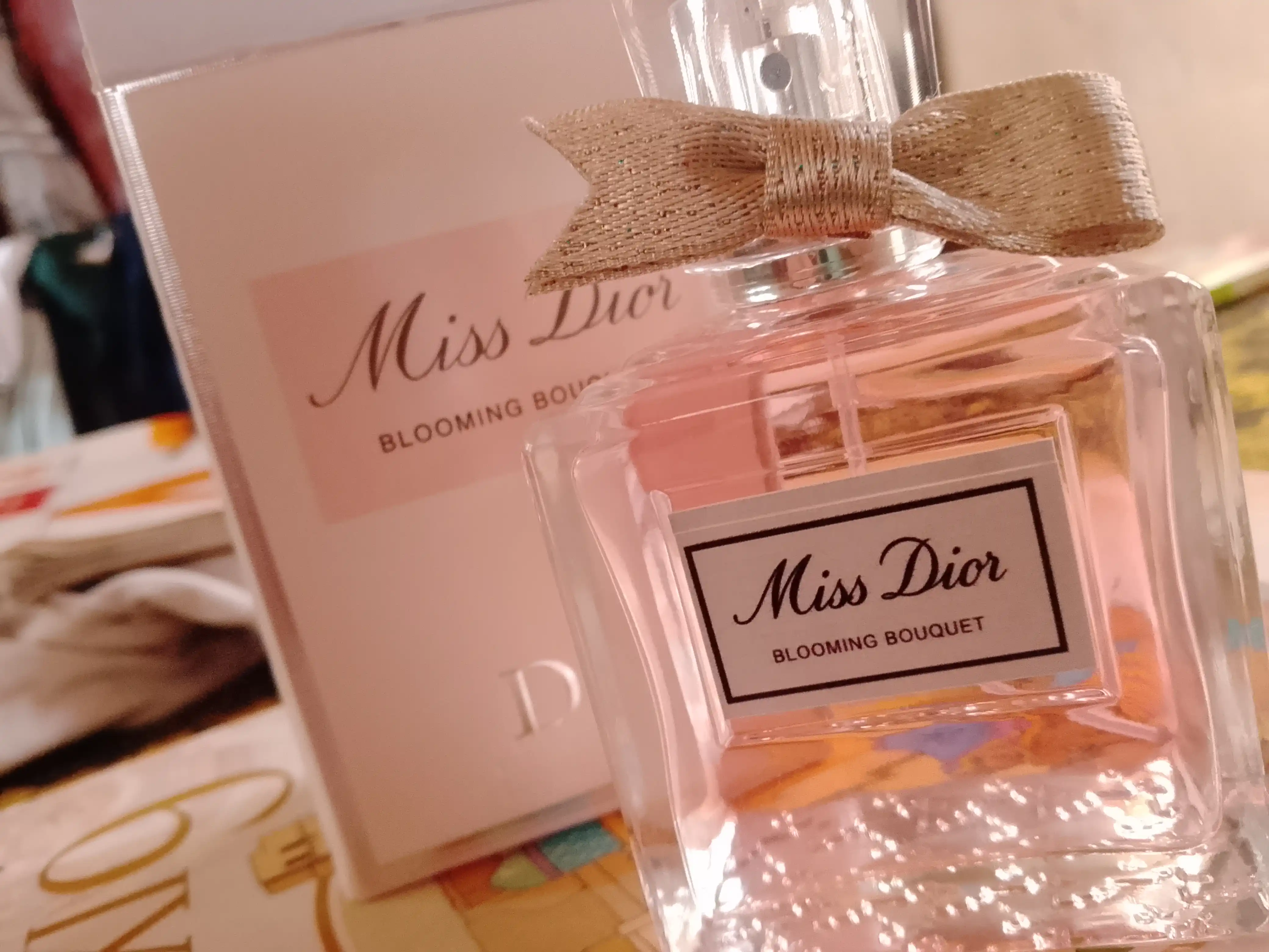Atirlar ayollar uchun Miss Dior Blooming Bouquet, qizlar uchun parfyumlangan suvsuv