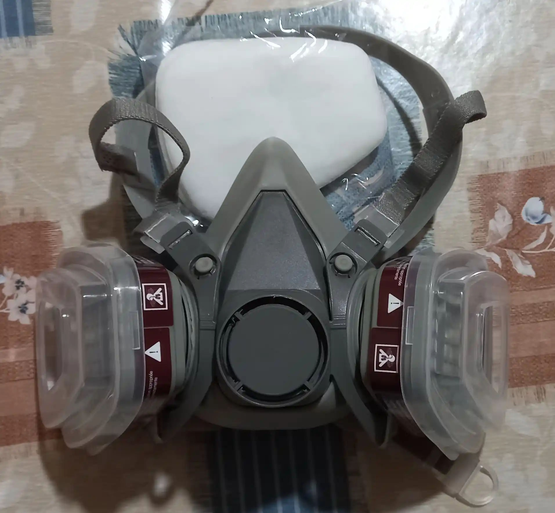 Raspirator yarim yuzli  niqob, 2 filtrli, chang, bo‘yoq bug‘i va hidlardan himoya