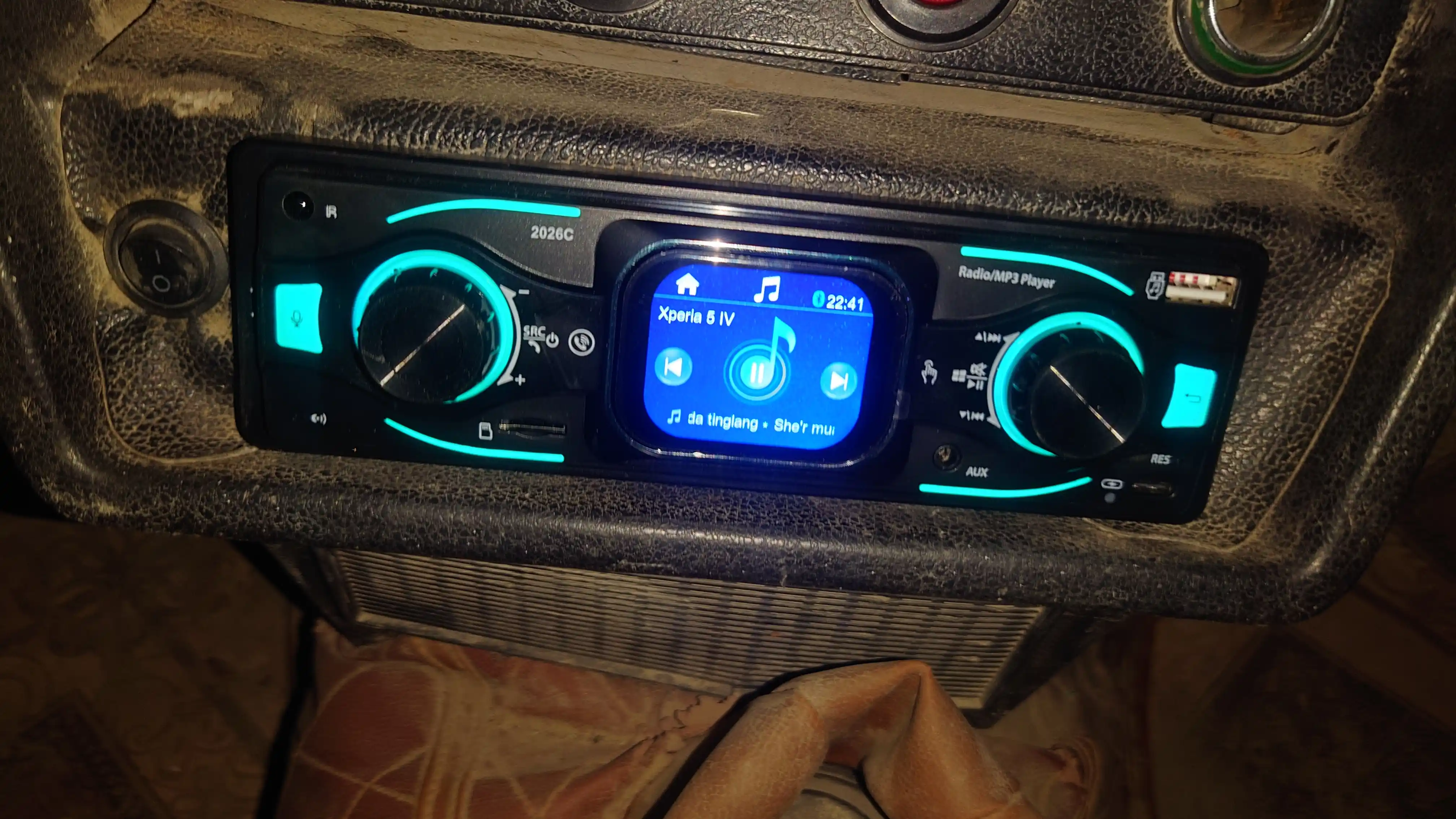 Avtomobil magnitola SP-2026C sensorli, Bluetooth, 12-24V, USB AUX