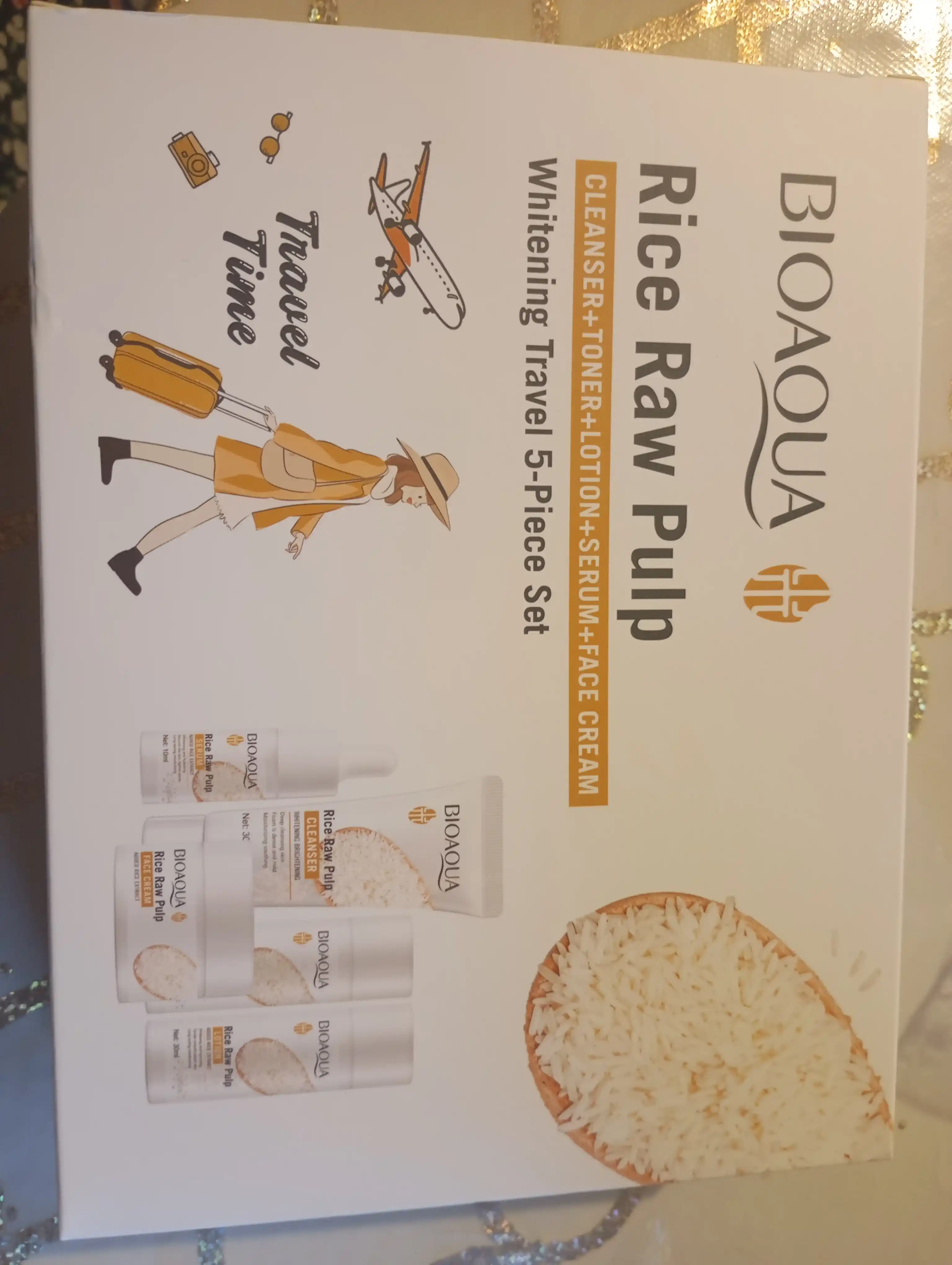 Gialuron kislotali, terini yoshartirish uchun BIOAQUA kosmetik sovg‘a to‘plami