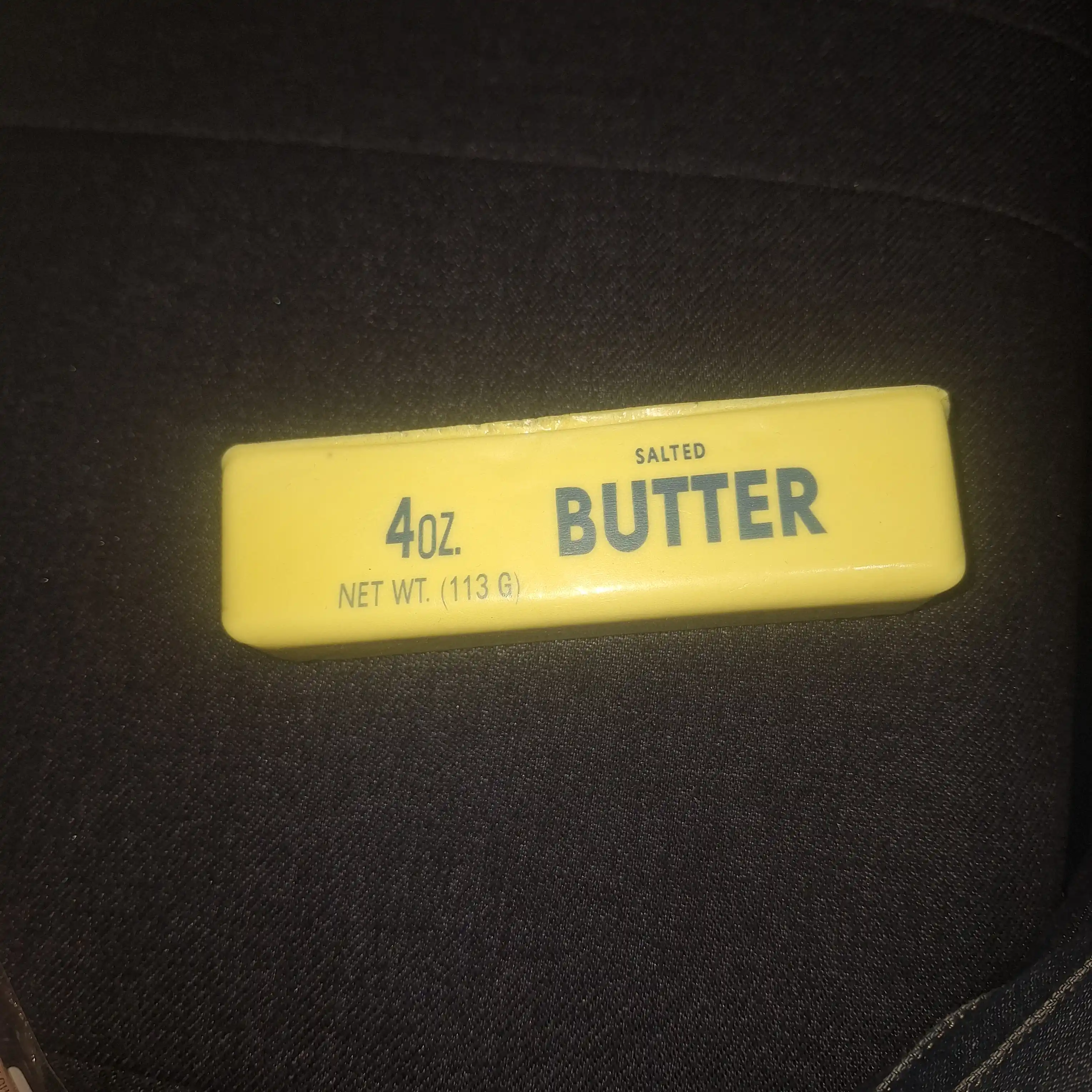 Butter sariyog‘ shaklidagi xushbo‘y skvish-antistress, yumshoq o‘yinchoq 113/400 g