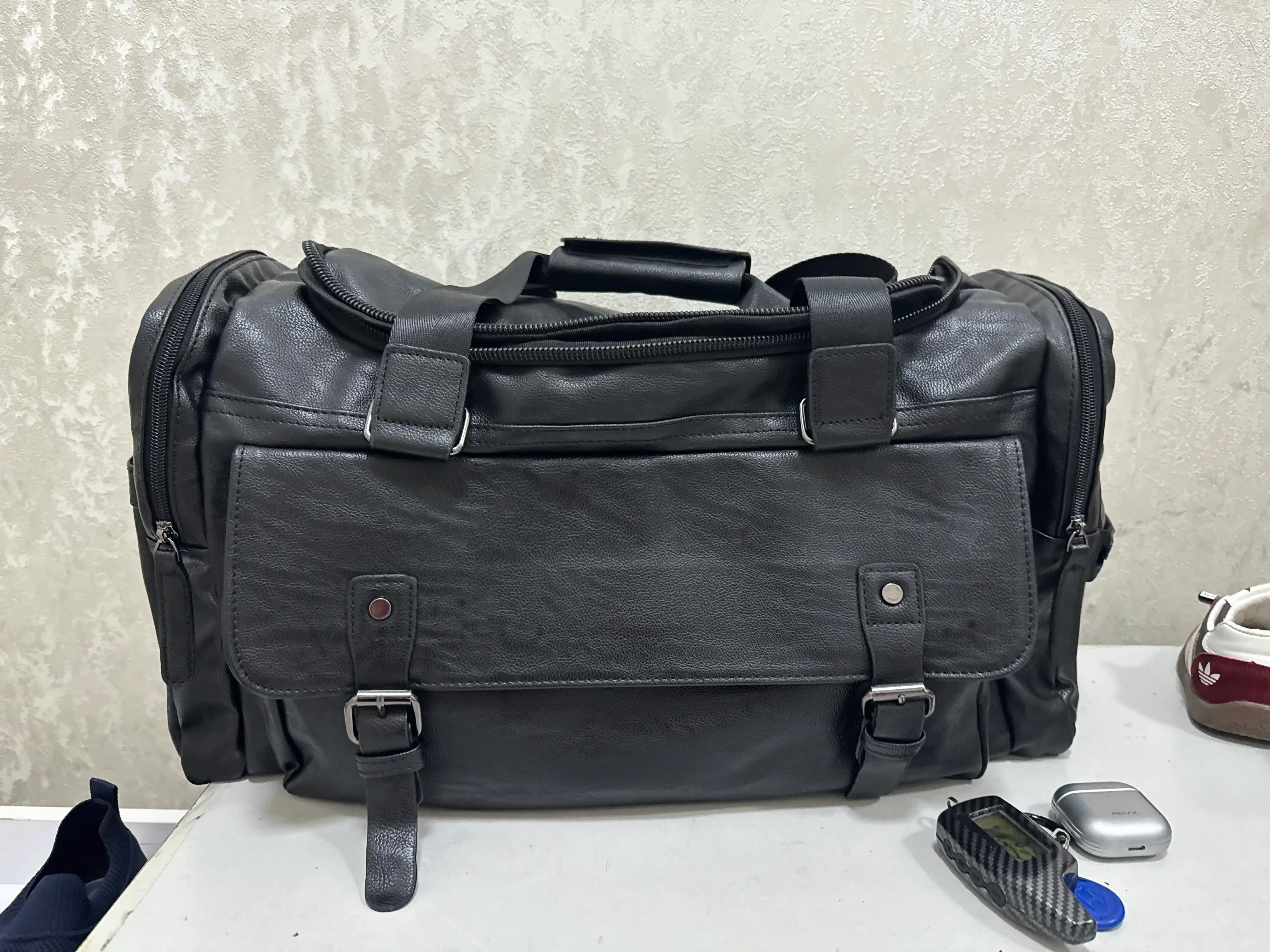 Sayohat uchun eko charmdan sport sumkasi