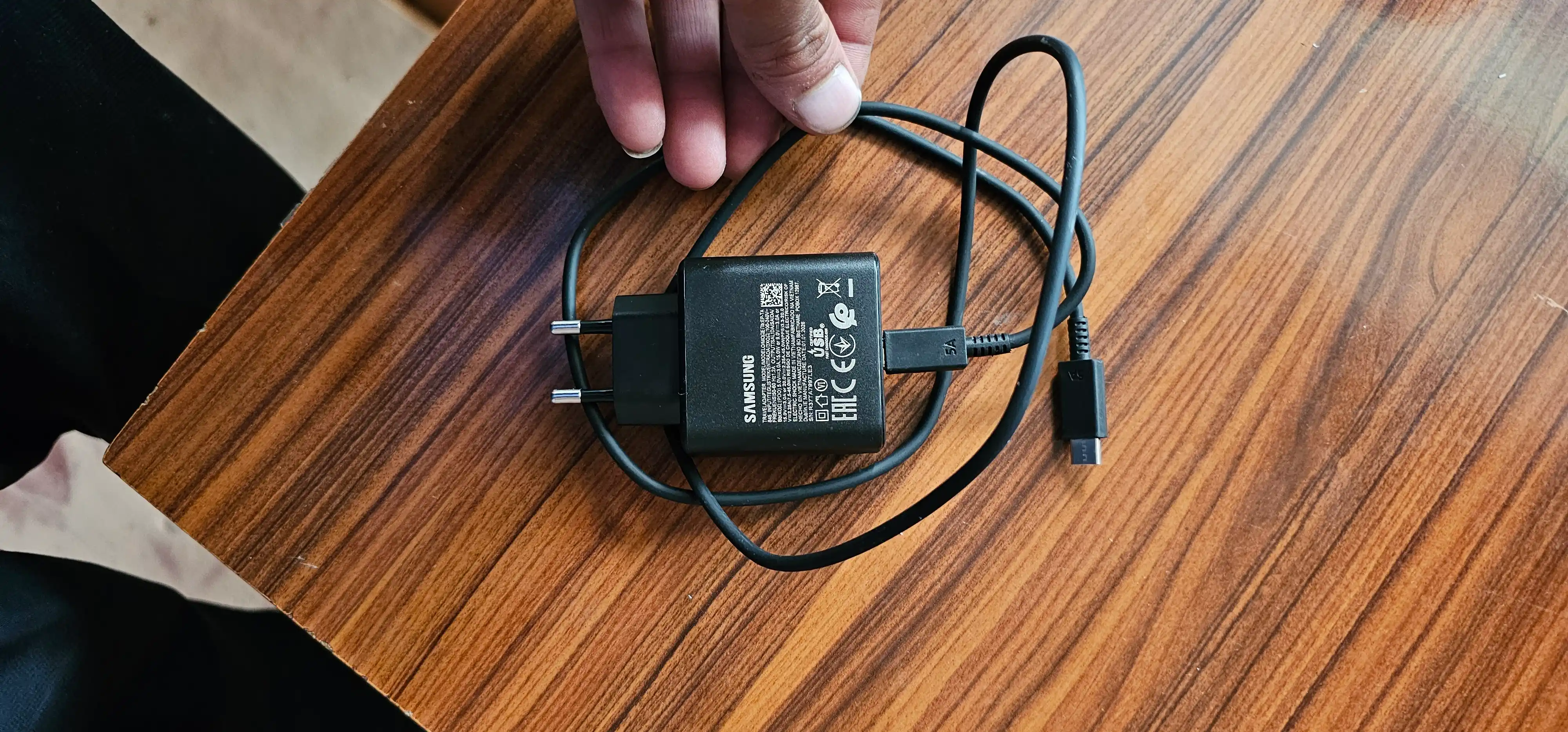 Zaryadnik Samsung Super Fast Charging 45W Type-C adapter kabeli bilan, 1 yil kafolat bor
