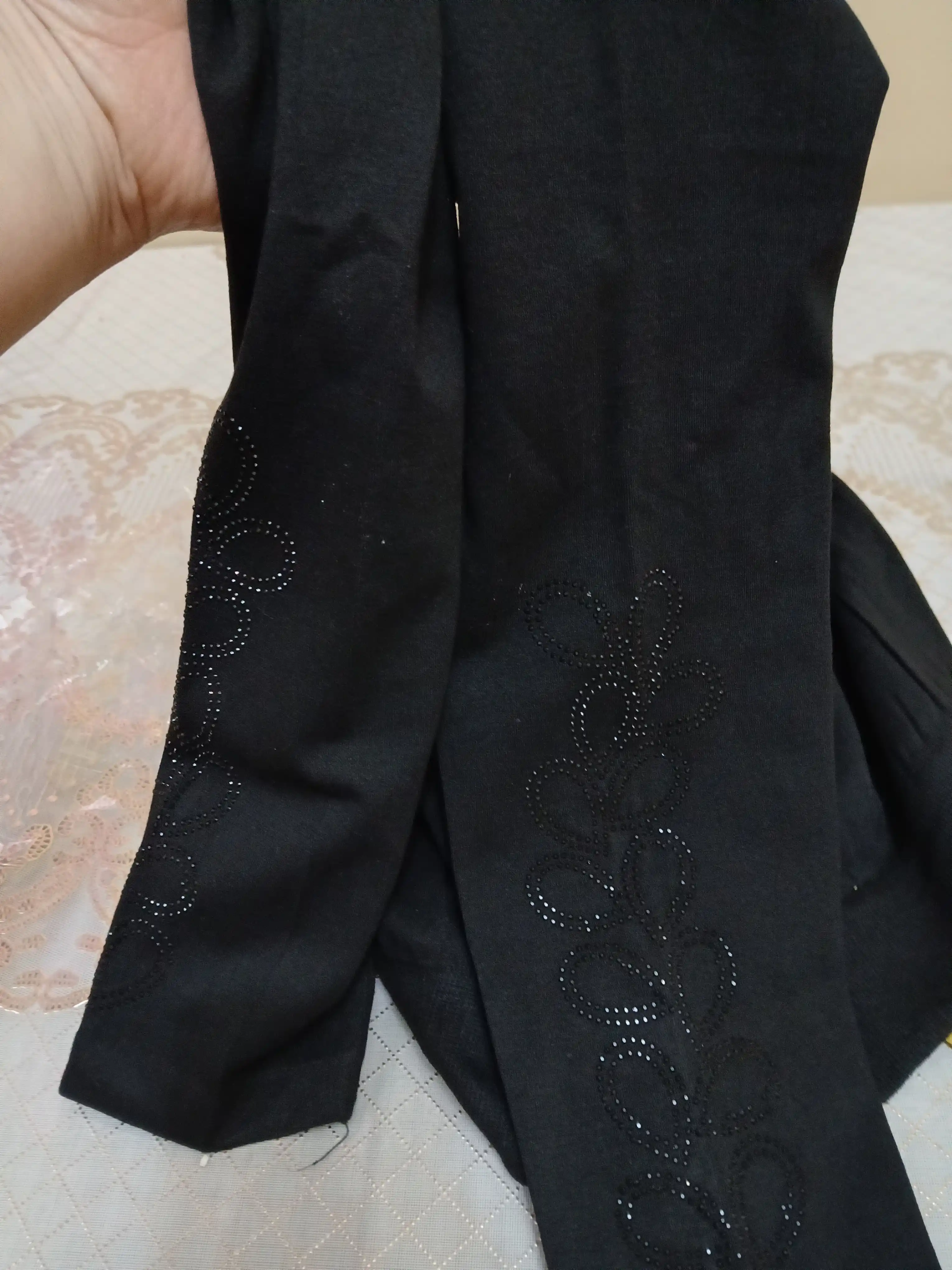 Ayollar Losini — Yuqori Bel, Qora Rang, Bezagi Bor, Kundalik va Sport Uslubidagi Leggings