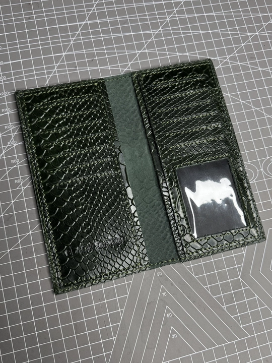 Portmone ayollar uchun tabiiy charmdan Black Gator