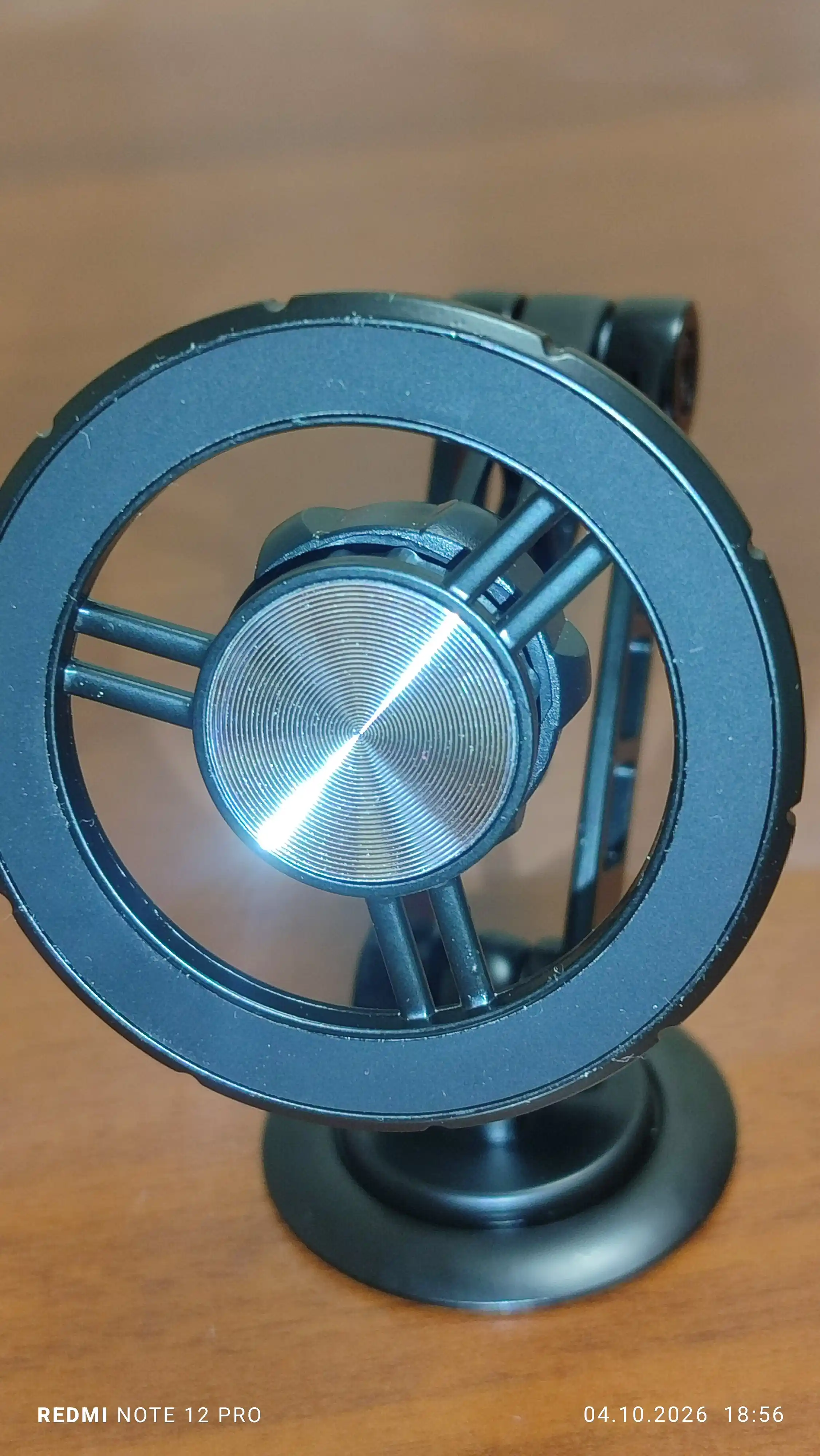 360 darajaga aylanadigan Magsafe avtomobil uchun magnit telefon tutqichi