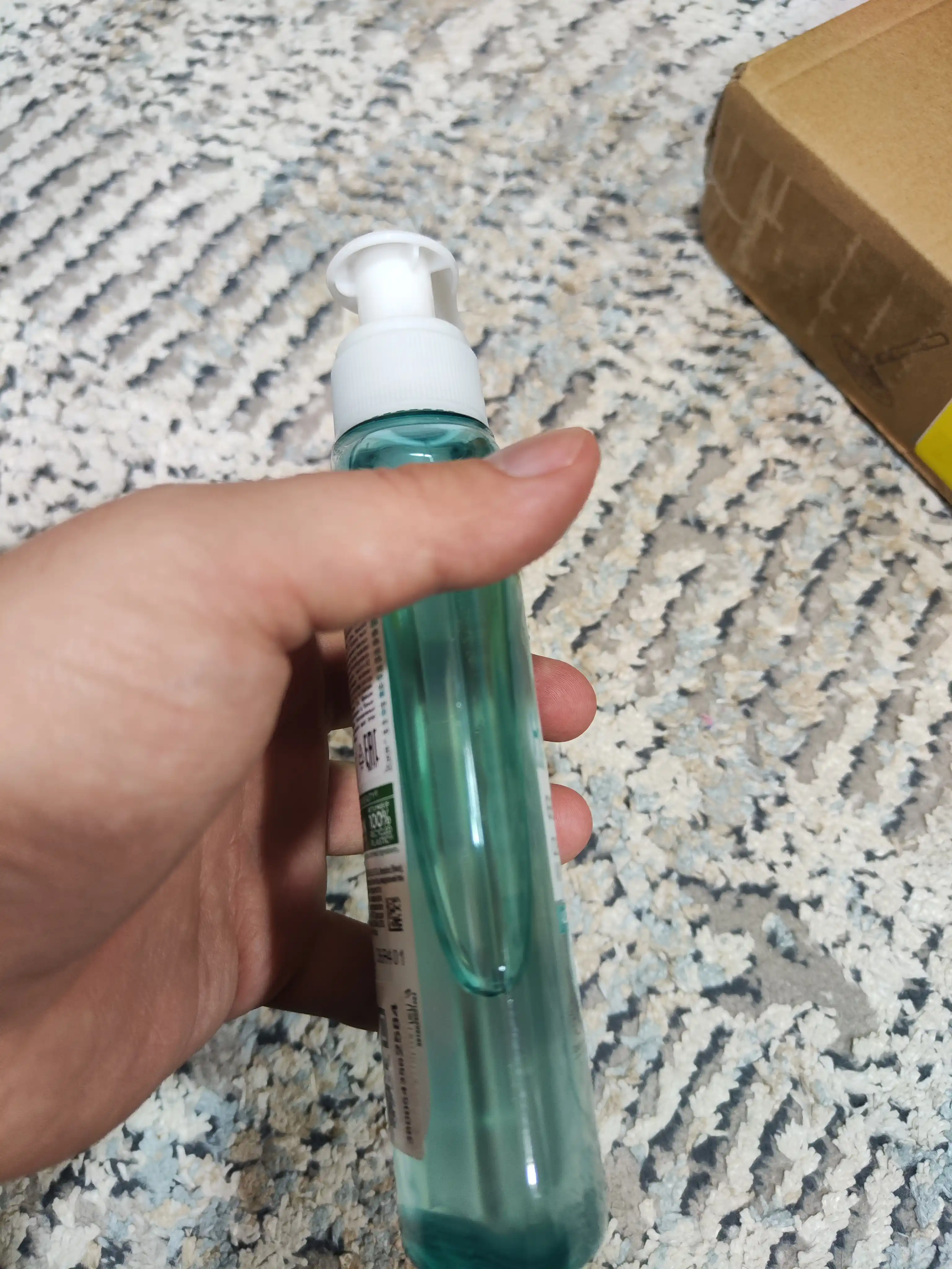 Гель - пенка для умывания Garnier Skin Naturals, гиалуроновый алоэ, 200 мл