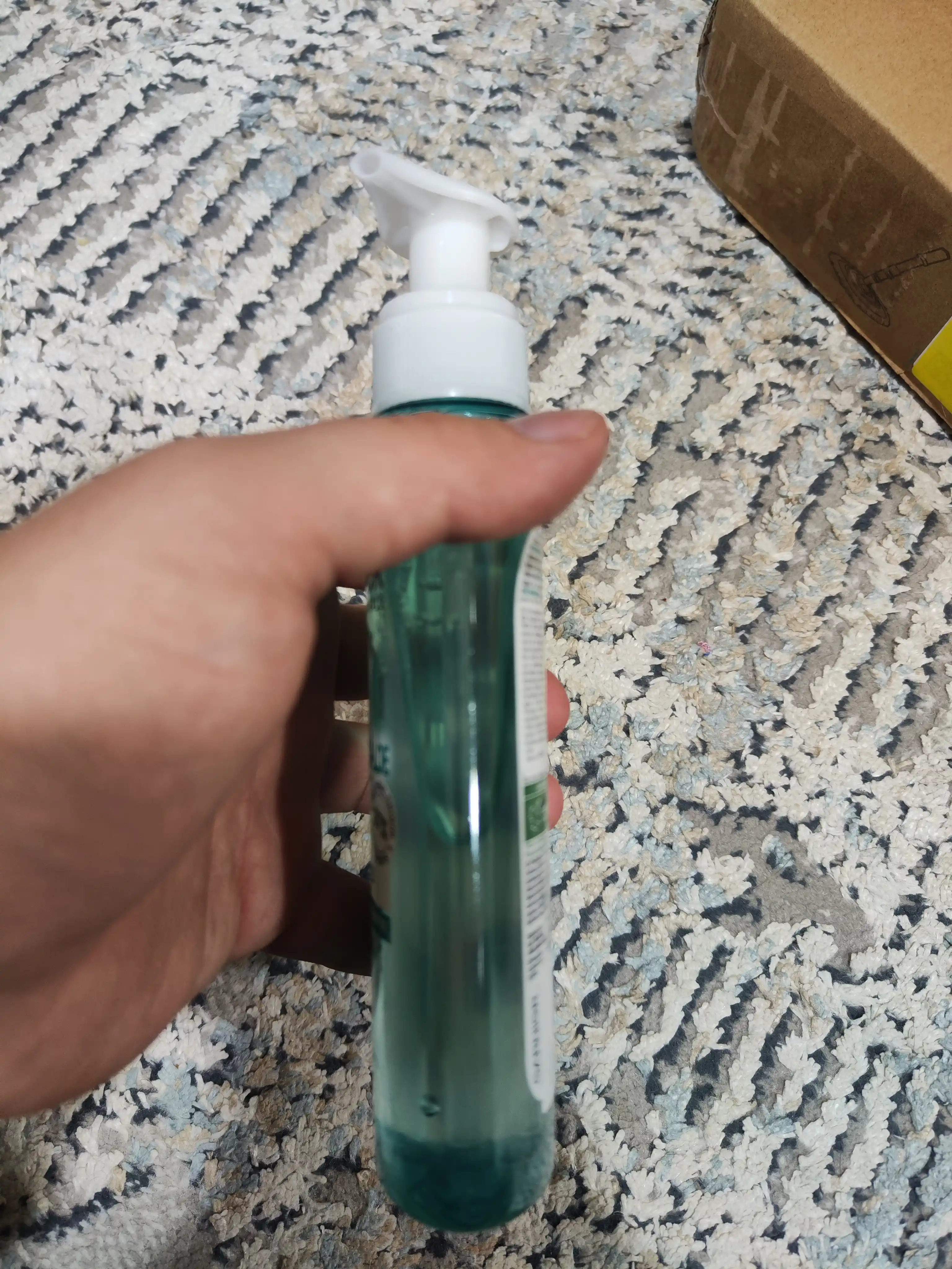 Гель - пенка для умывания Garnier Skin Naturals, гиалуроновый алоэ, 200 мл