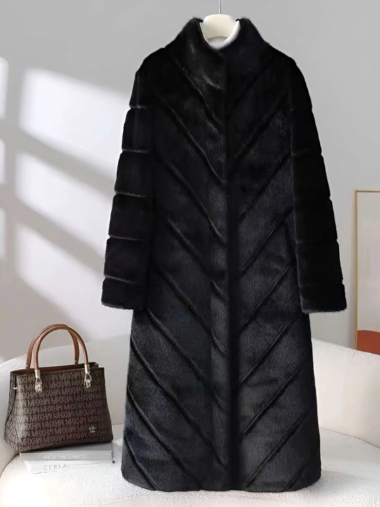 Zamonaviy ayollar uzun po‘stini
