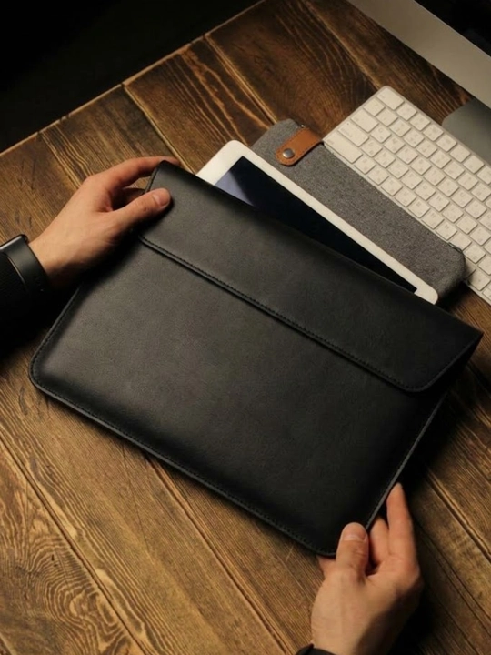 Leather Sleeve Case для MacBook — 13.6″ va 15″ charm konvert-g'ilof
