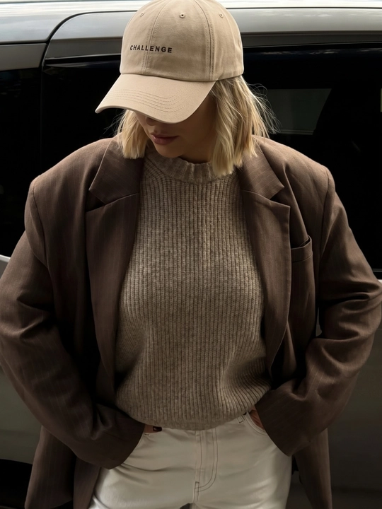 Ayollar va qizlar uchun kuzgi beysbolka — yomg'ir va shamoldan ishonchli himoya
