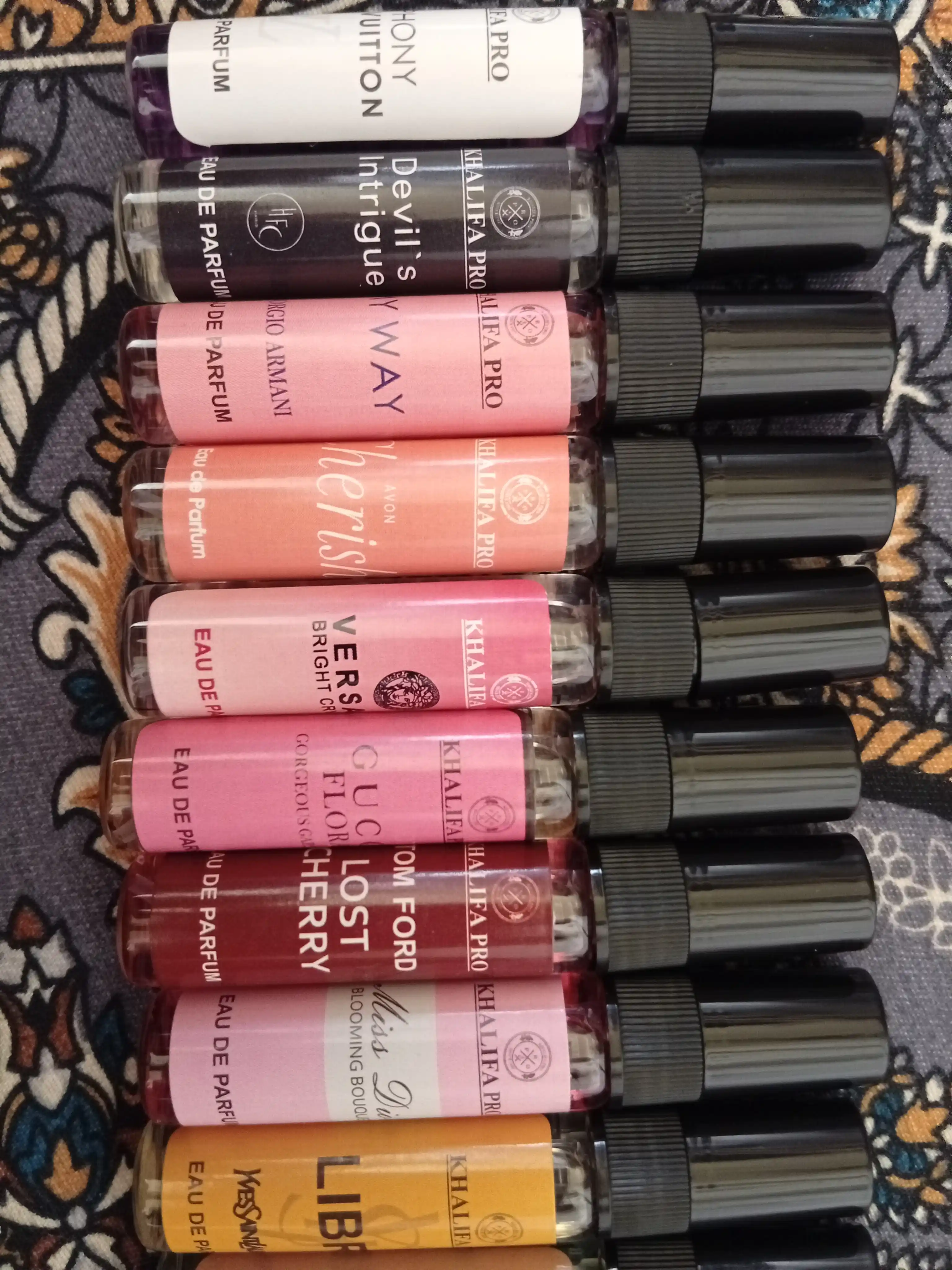 Atirlar ayollar uchun nabor Libre, Lost Cherry, Miss Dior, My Way, Today, Cherish, Versace
