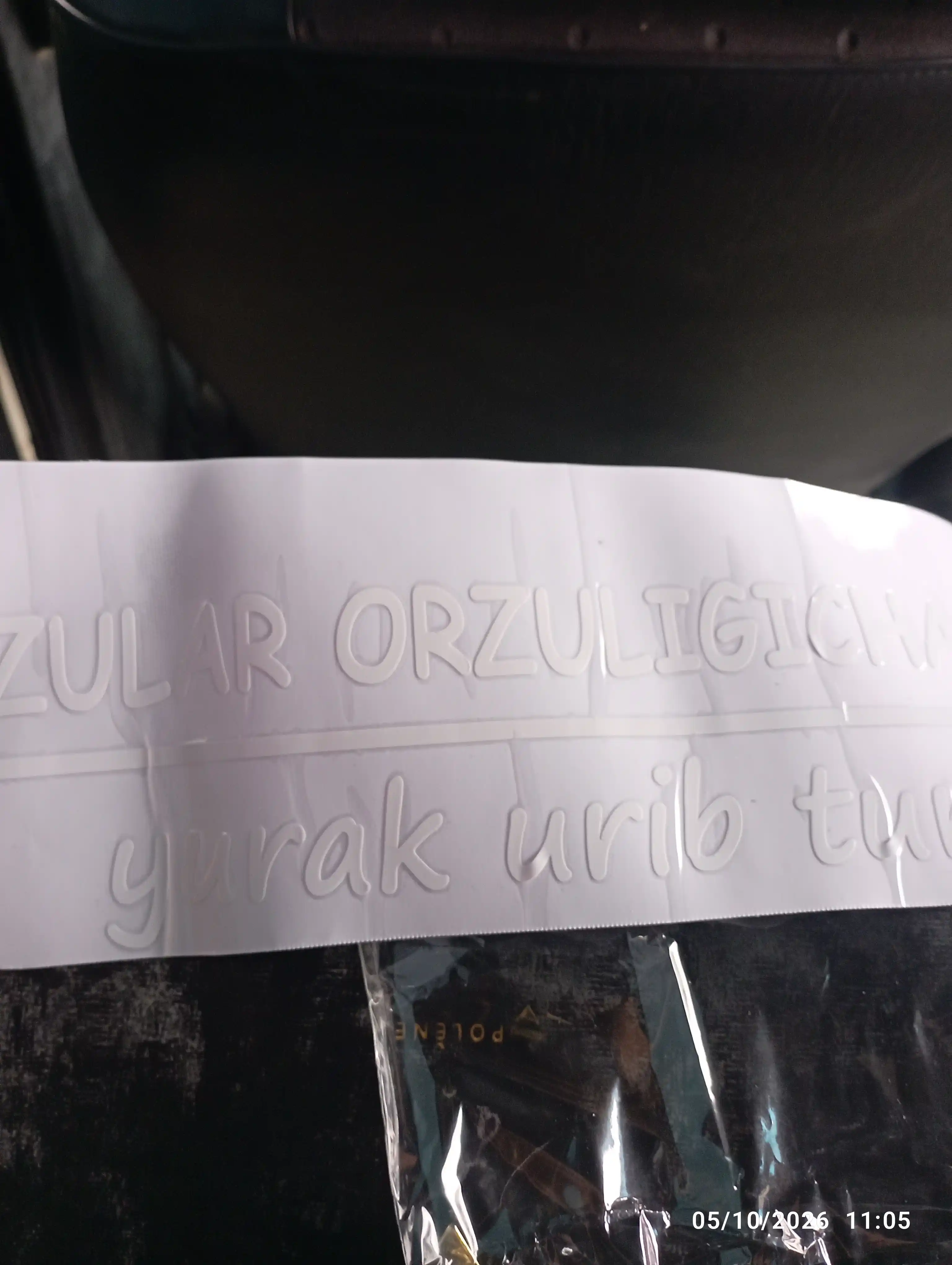 Наклейка на автомобиль "Орзулар орзулигича к'олмаyди"