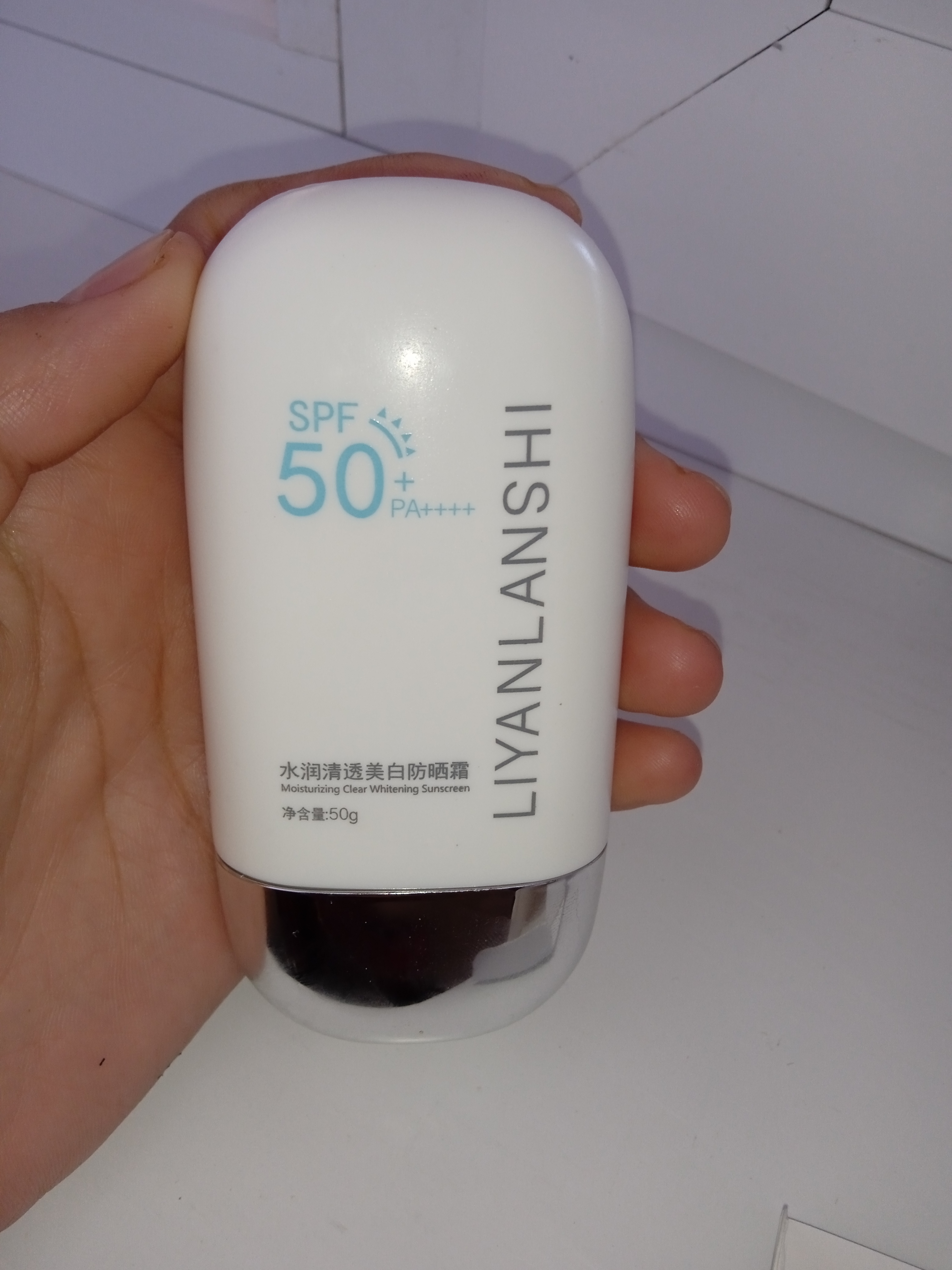 Quyoshdan himoya qiluvchi krem SPF 50 yuz va tana uchun, orginal spf krem