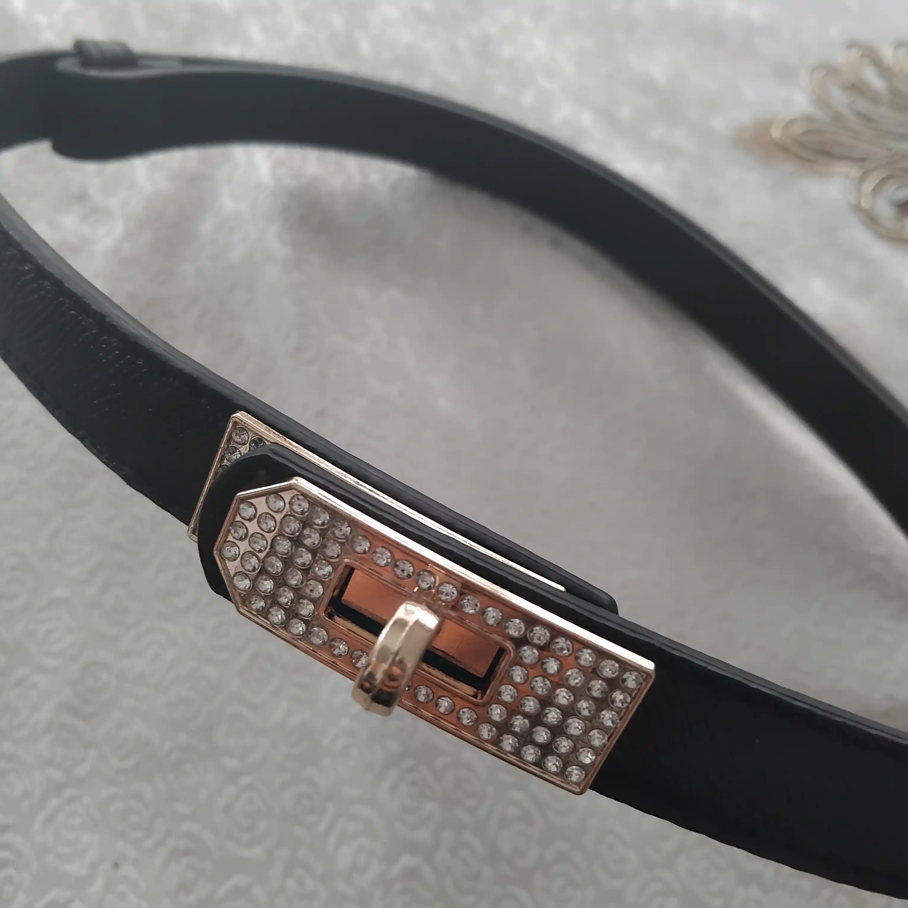 Женский ремень  для одежды, размер регулируется LION BELT