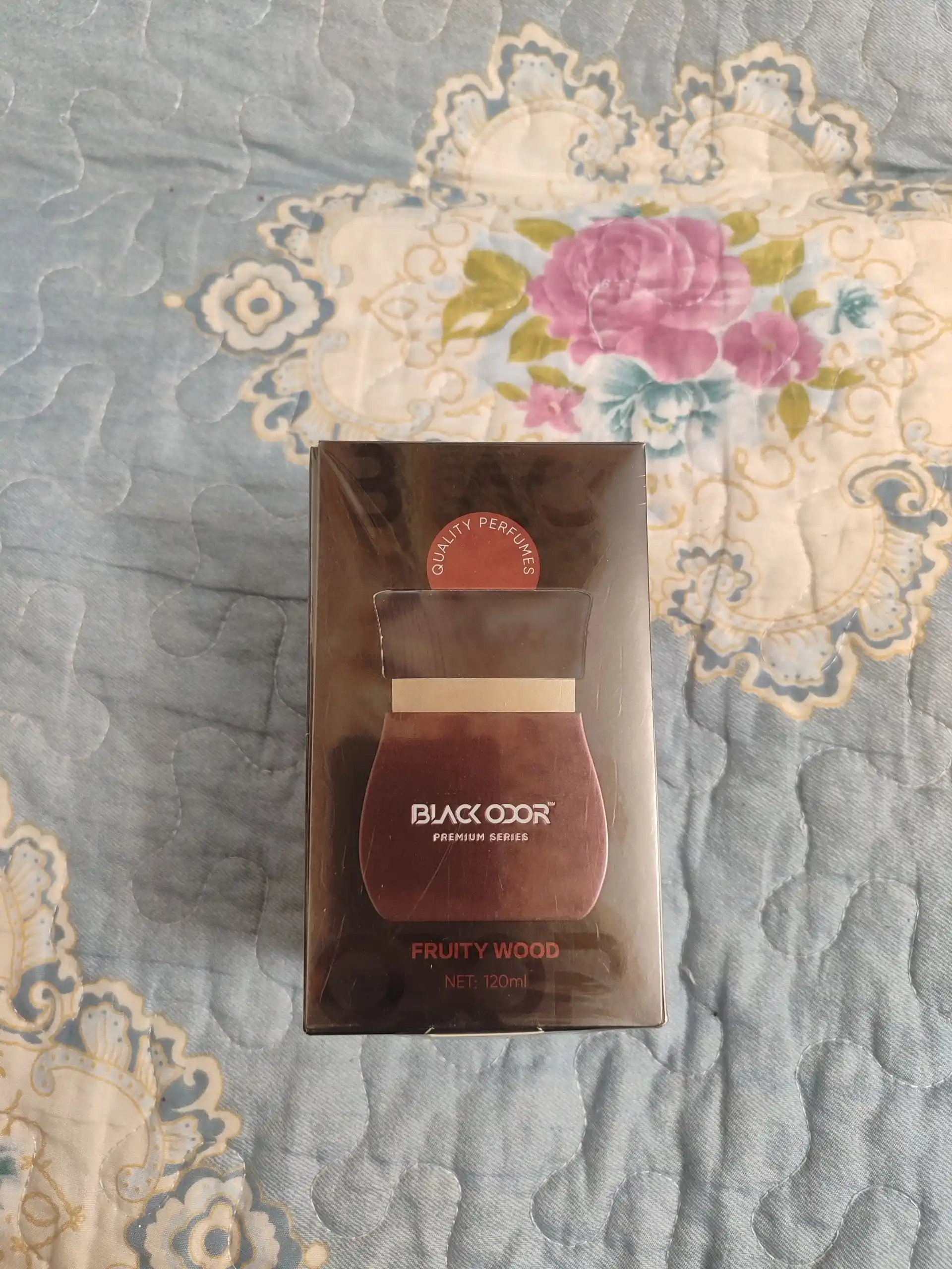 Mashina, uy, ofis uchun "BLACK ODOR" xushbo‘ylantiruvchisi va xushbo‘ylantiruvchisi
