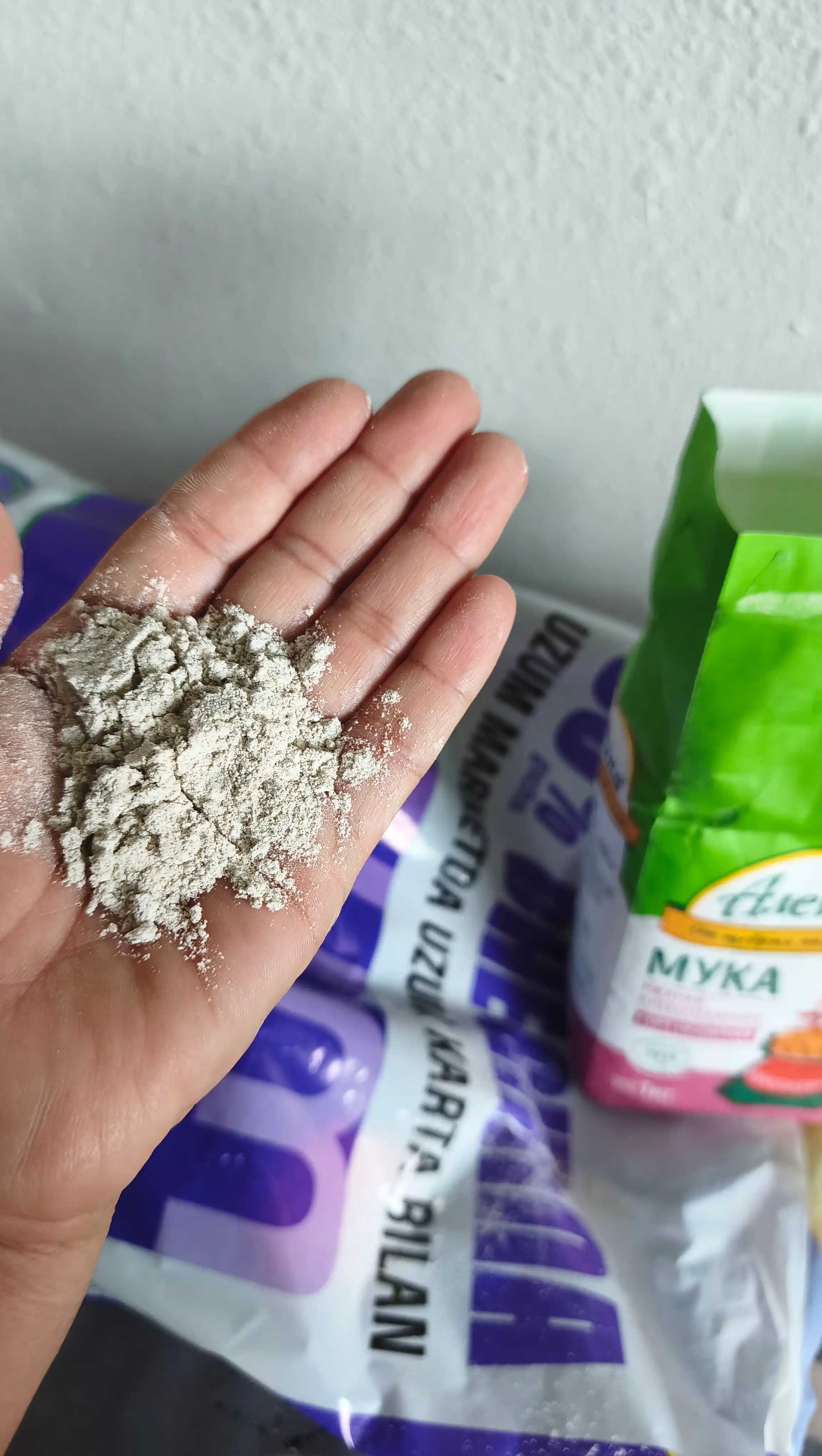 "Aleyka" Rjoniy obdir un, 1кг Oltoyning saxovatli dalalaridan