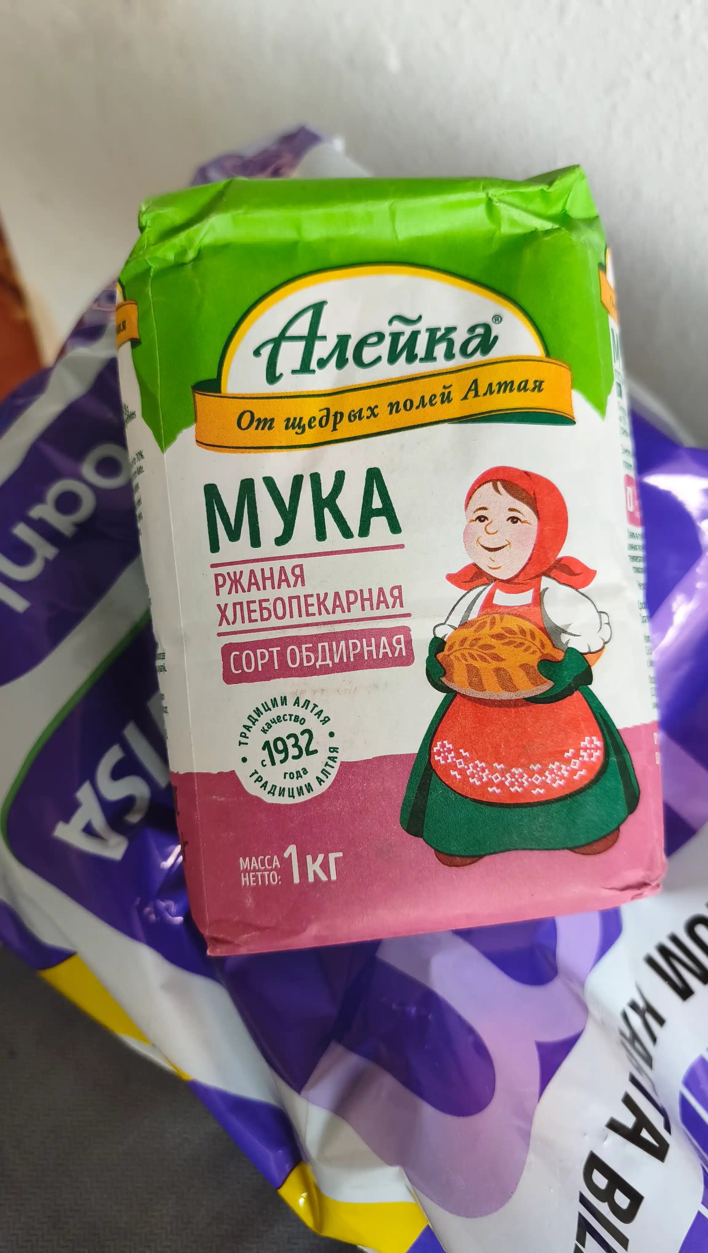 "Aleyka" Rjoniy obdir un, 1кг Oltoyning saxovatli dalalaridan