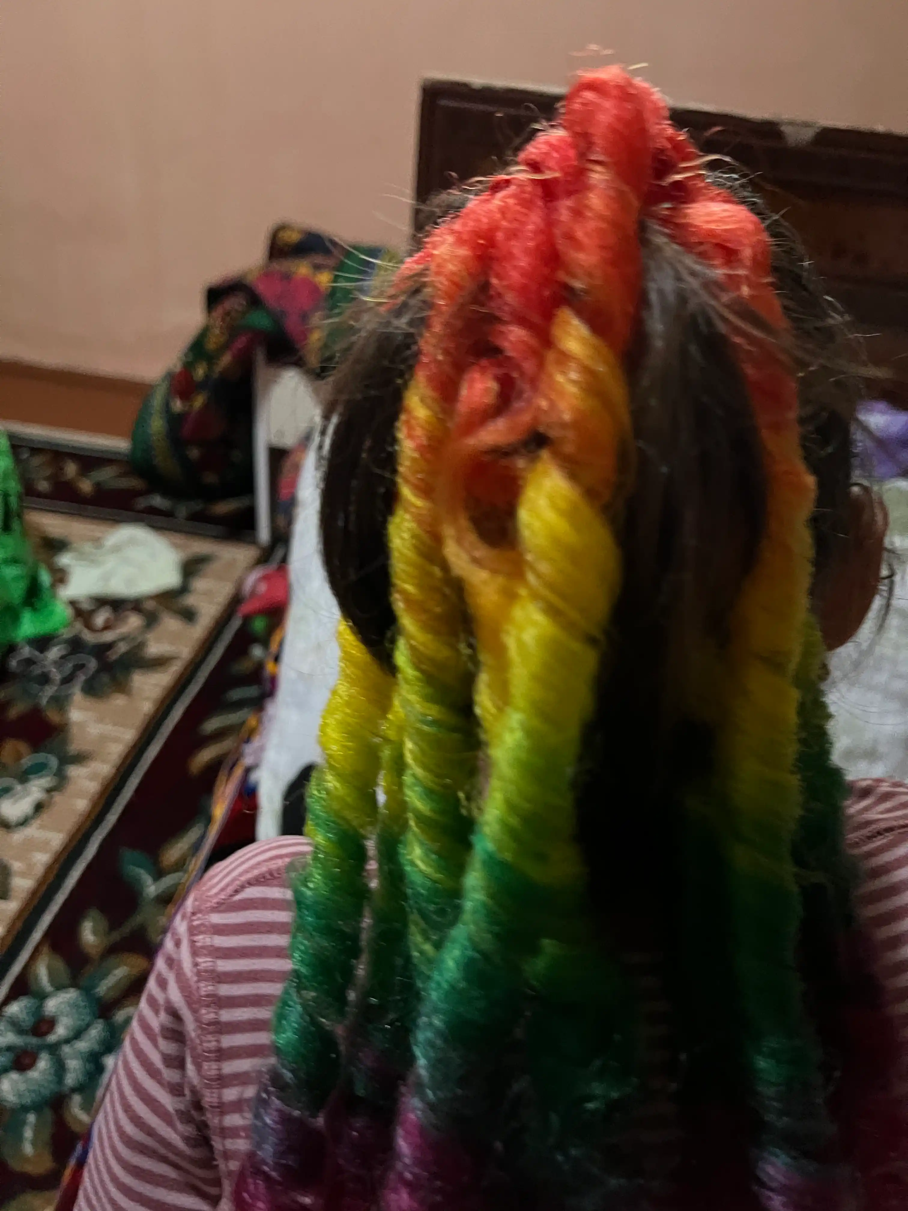 Искусственные локоны