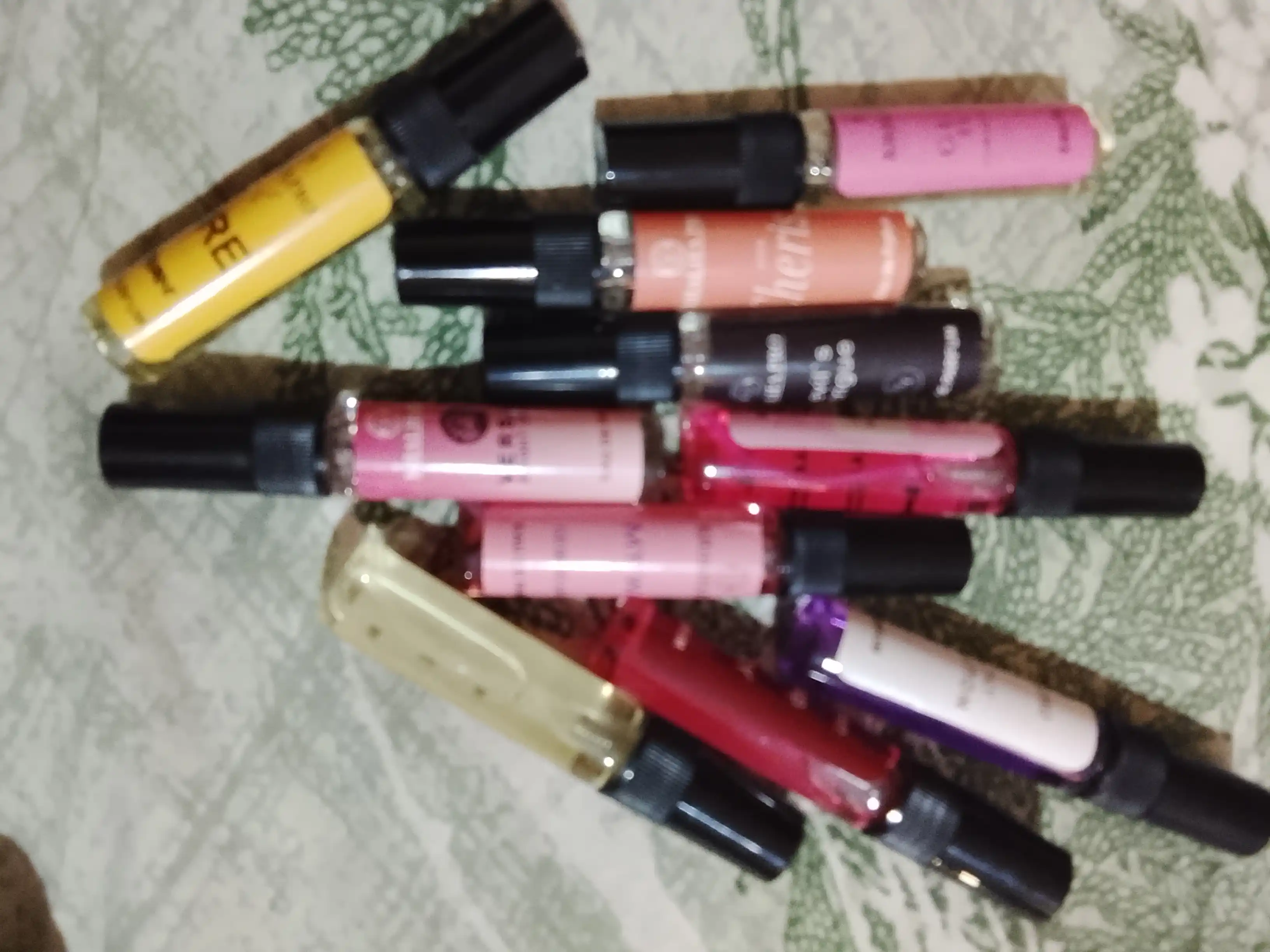 Atirlar ayollar uchun nabor Libre, Lost Cherry, Miss Dior, My Way, Today, Cherish, Versace