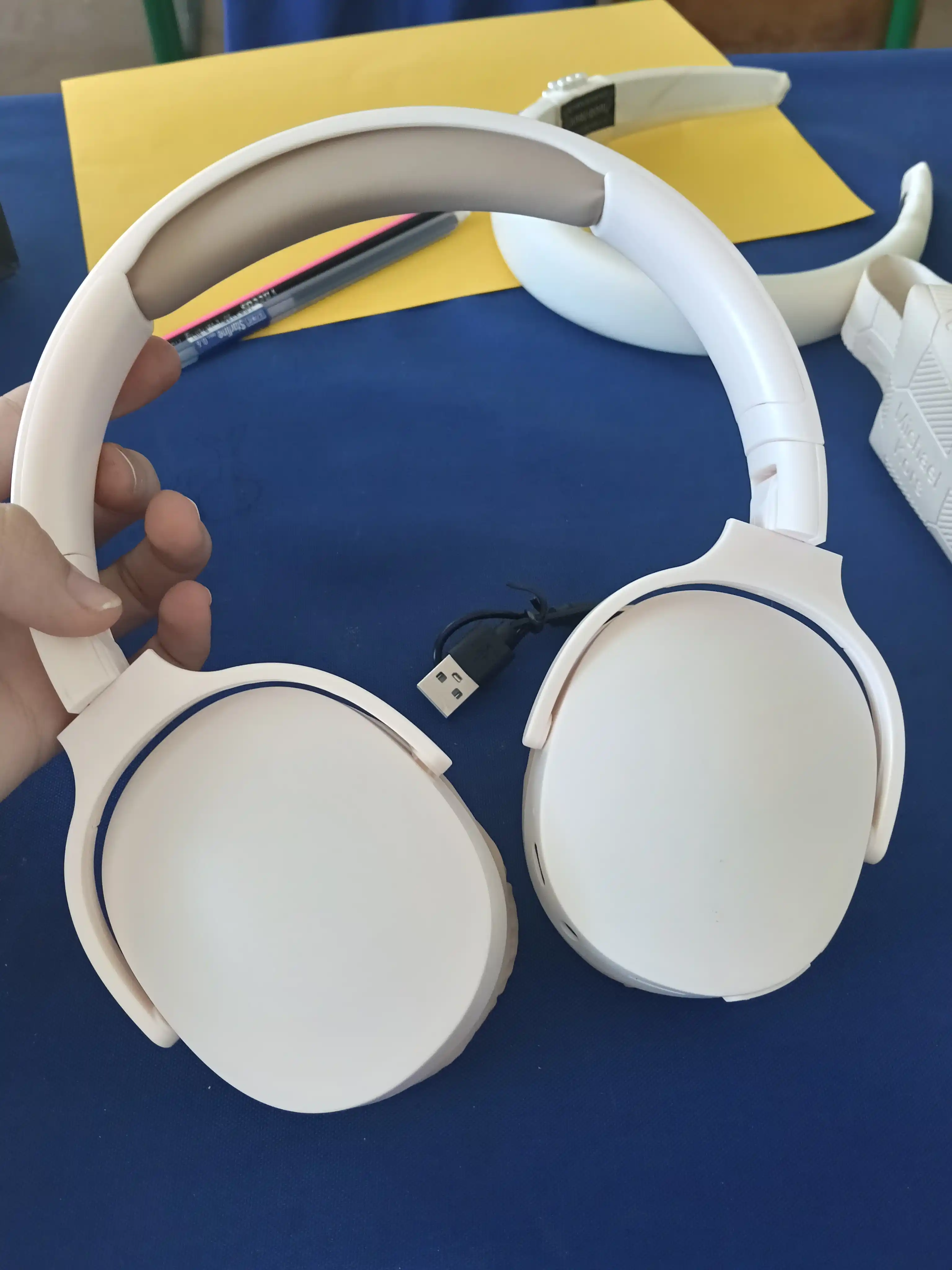 Simli va simsiz Bluetooth quloqchin WIR Wireless P2961, 40mm driver mikrofonli sport uchun