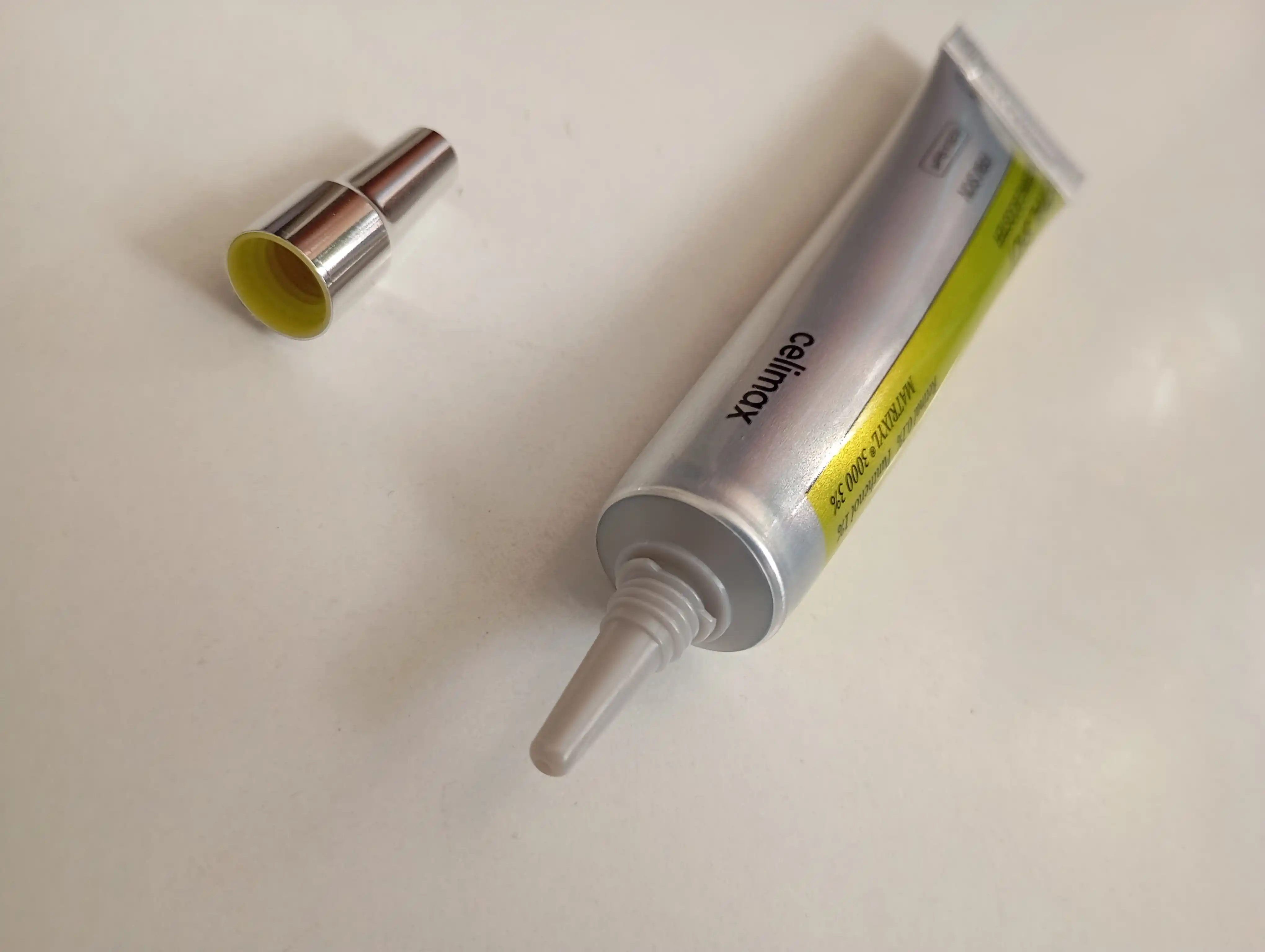 Tortuvchi retinol bilan zardob va retinol bilan tortuvchi booster-krem, Celimax