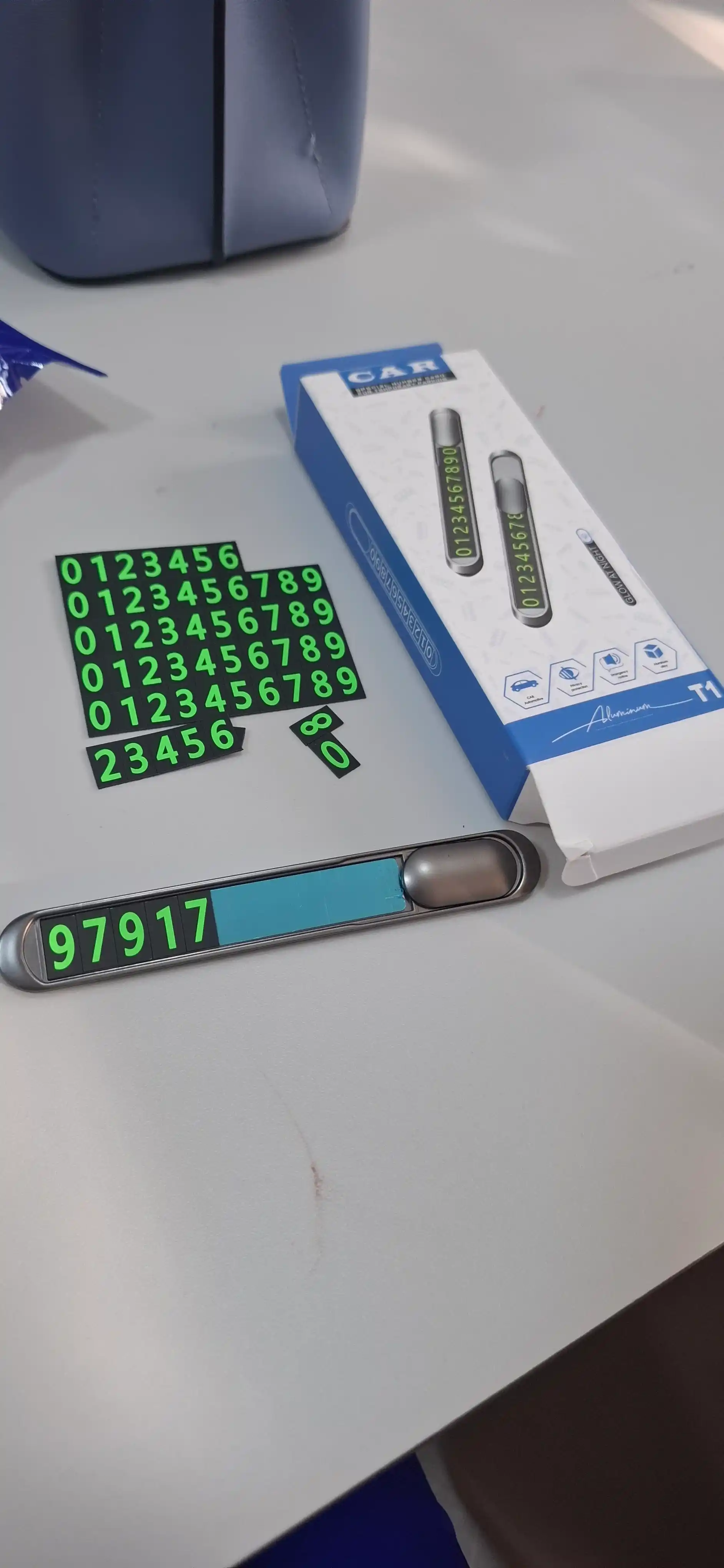Автовизитка с номером телефона для автомобиля