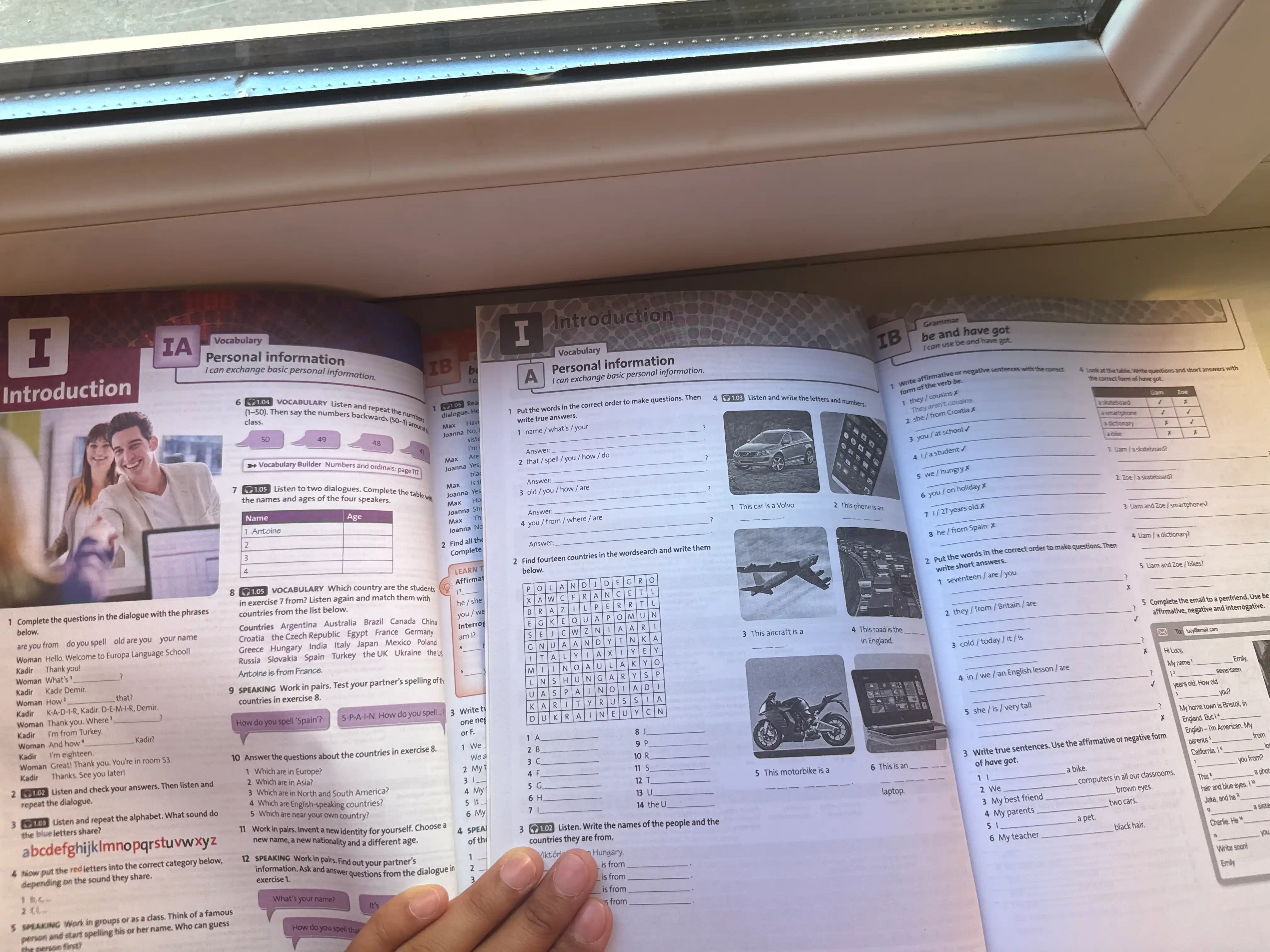 Solutions, Elementary, Third Edition, Student's Book+Workbook