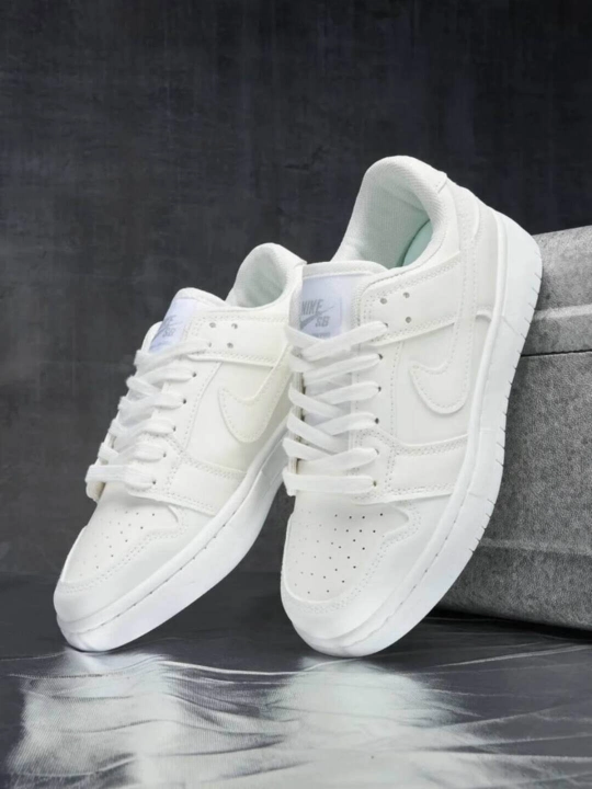 NIKE SB DUNK LOW va AIR JORDAN krossovkalari, 36-45 o‘lchamlarda, yoz va kuz uchun