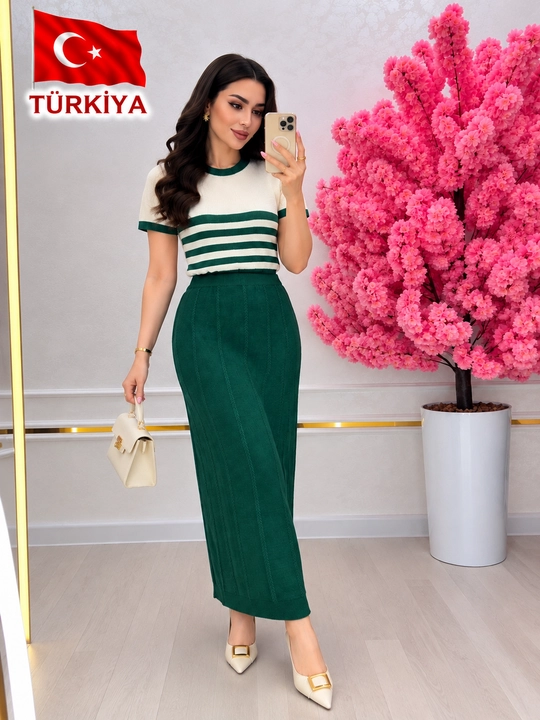 Ayollar uchun uchlik— kardigan, kofta va yubka, standart 46–52