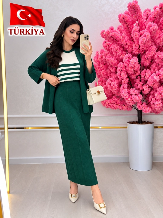 Ayollar uchun uchlik— kardigan, kofta va yubka, standart 46–52
