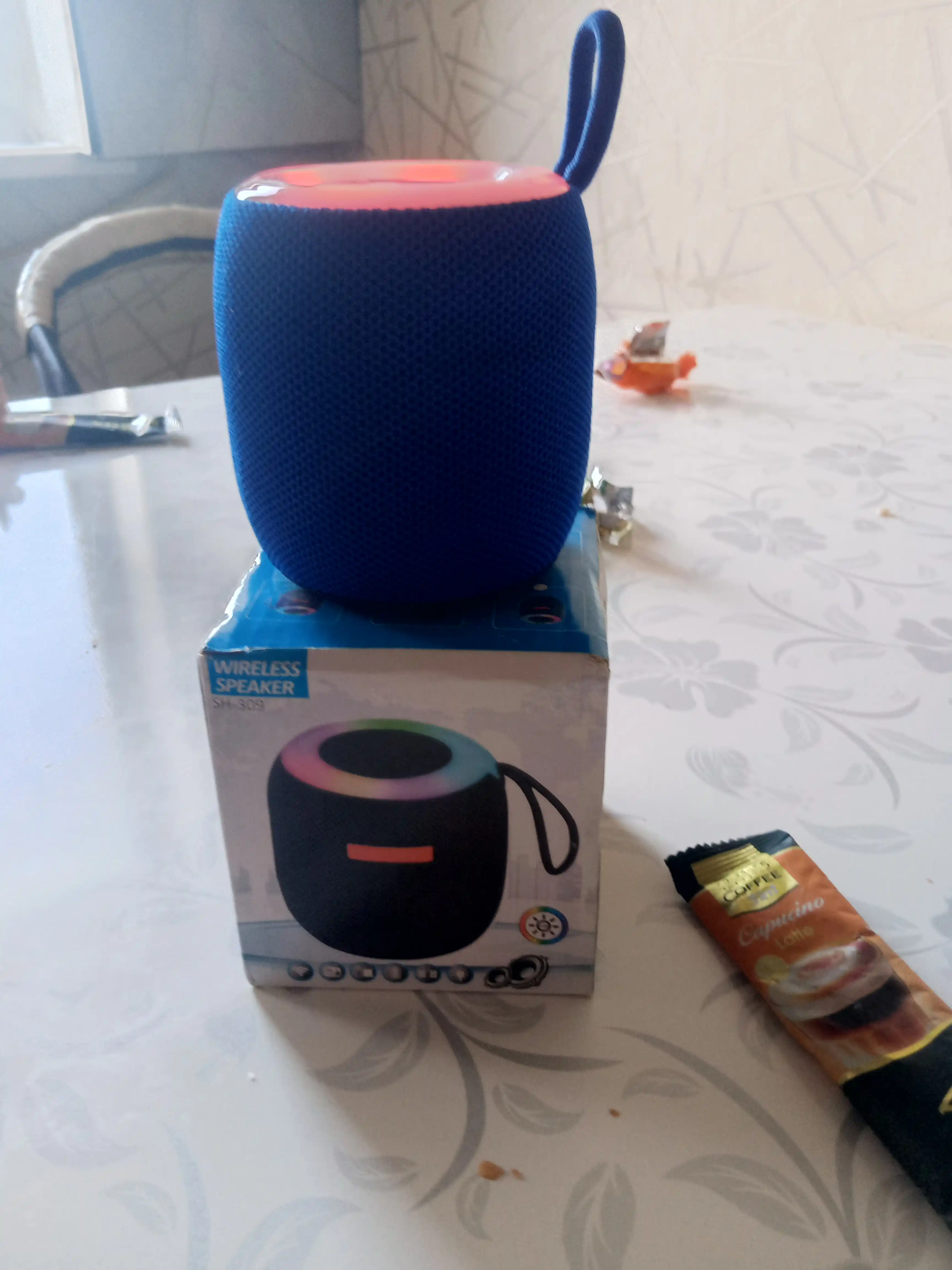 Portativ Bluetooth kalonka  Simsiz audio tizim  Kuchli ovoz