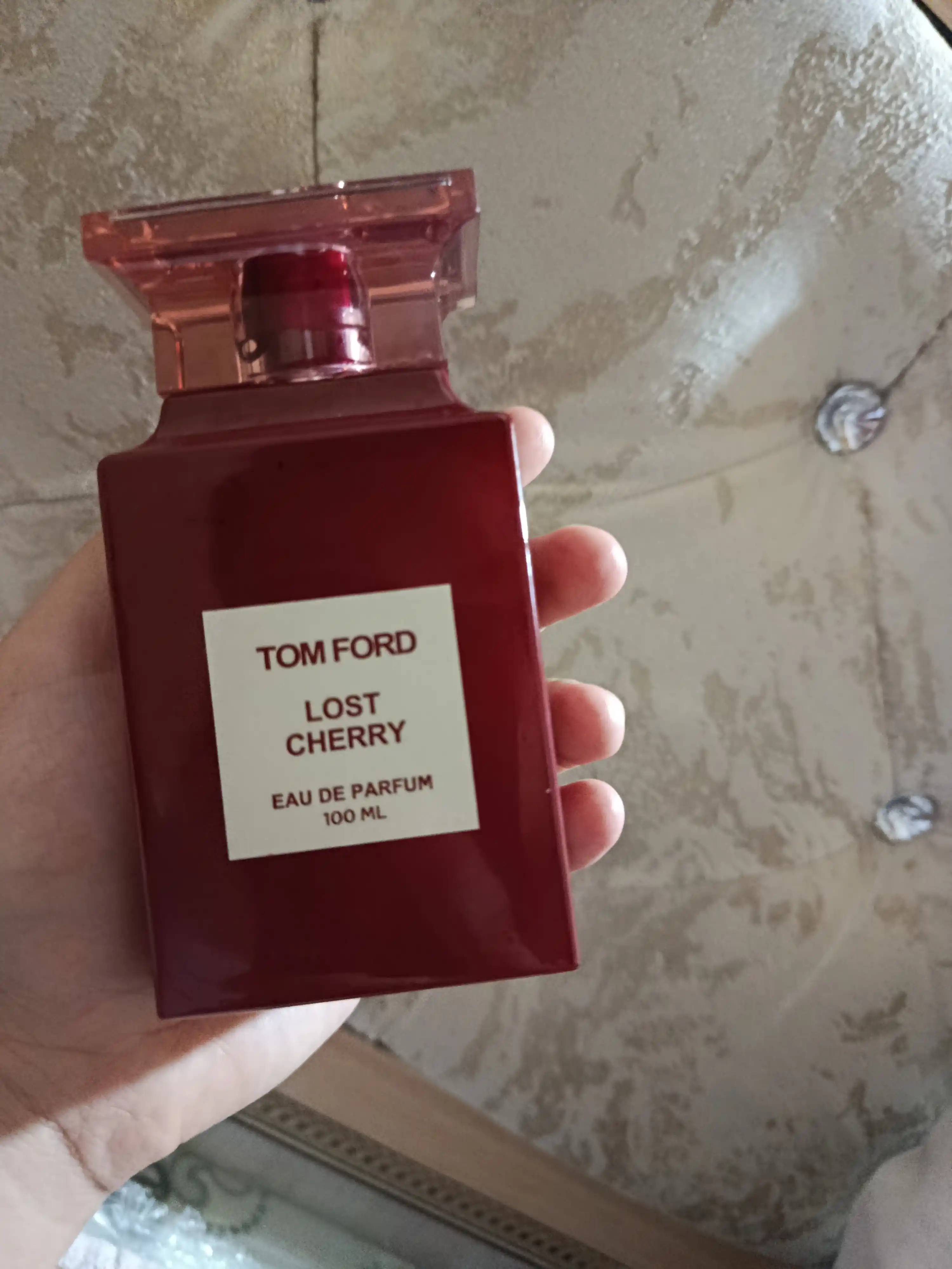 Lost Cherry ayollar va erkaklar uchun sovg'a, parfyumlangan suvi, unisex, 100 ml