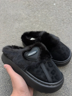 Черный