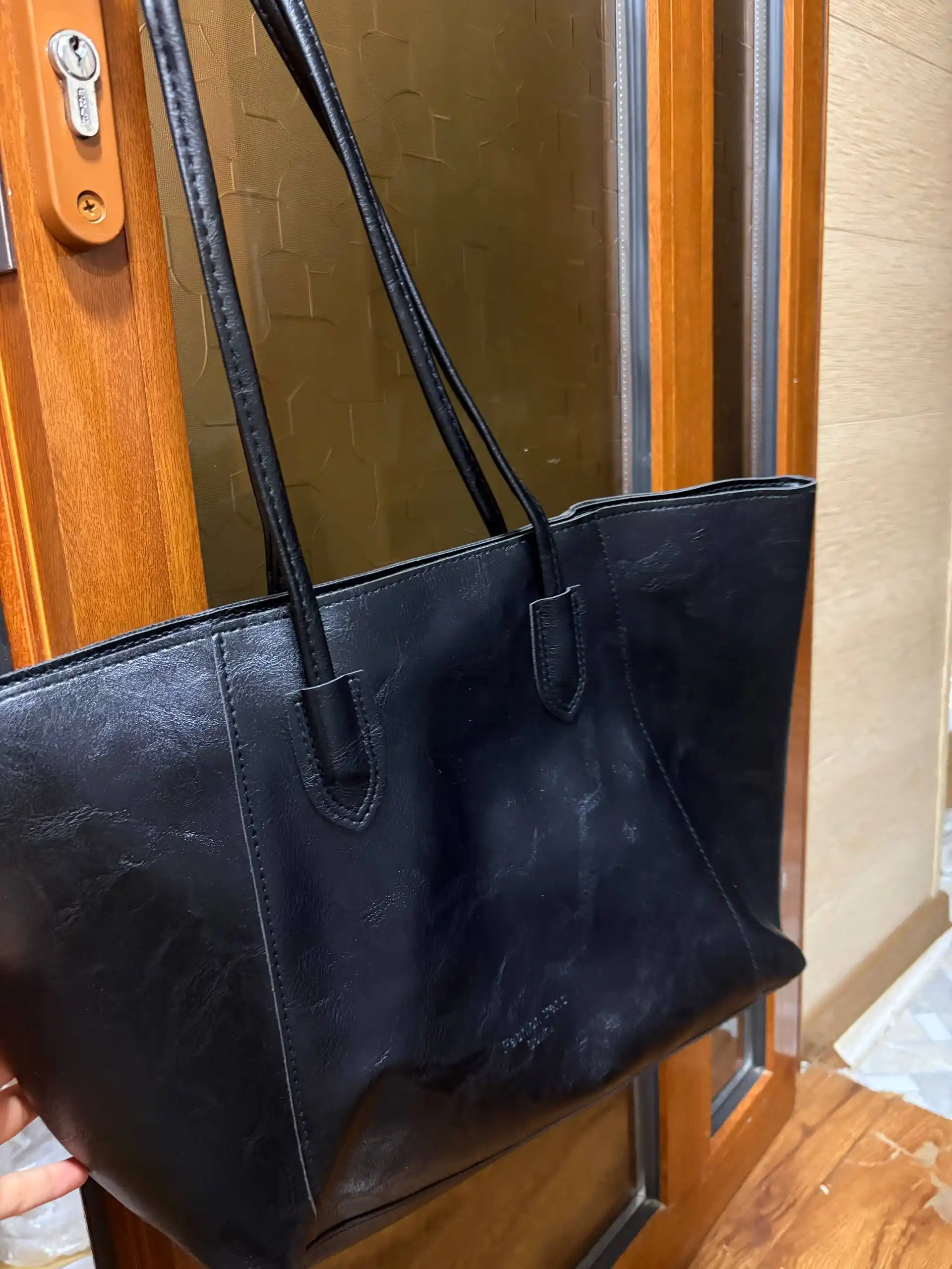Ayollar uchun A4 shopper sumka, yelkaga osiladigan, sig‘imli kundalik, ish va o‘qish uchun