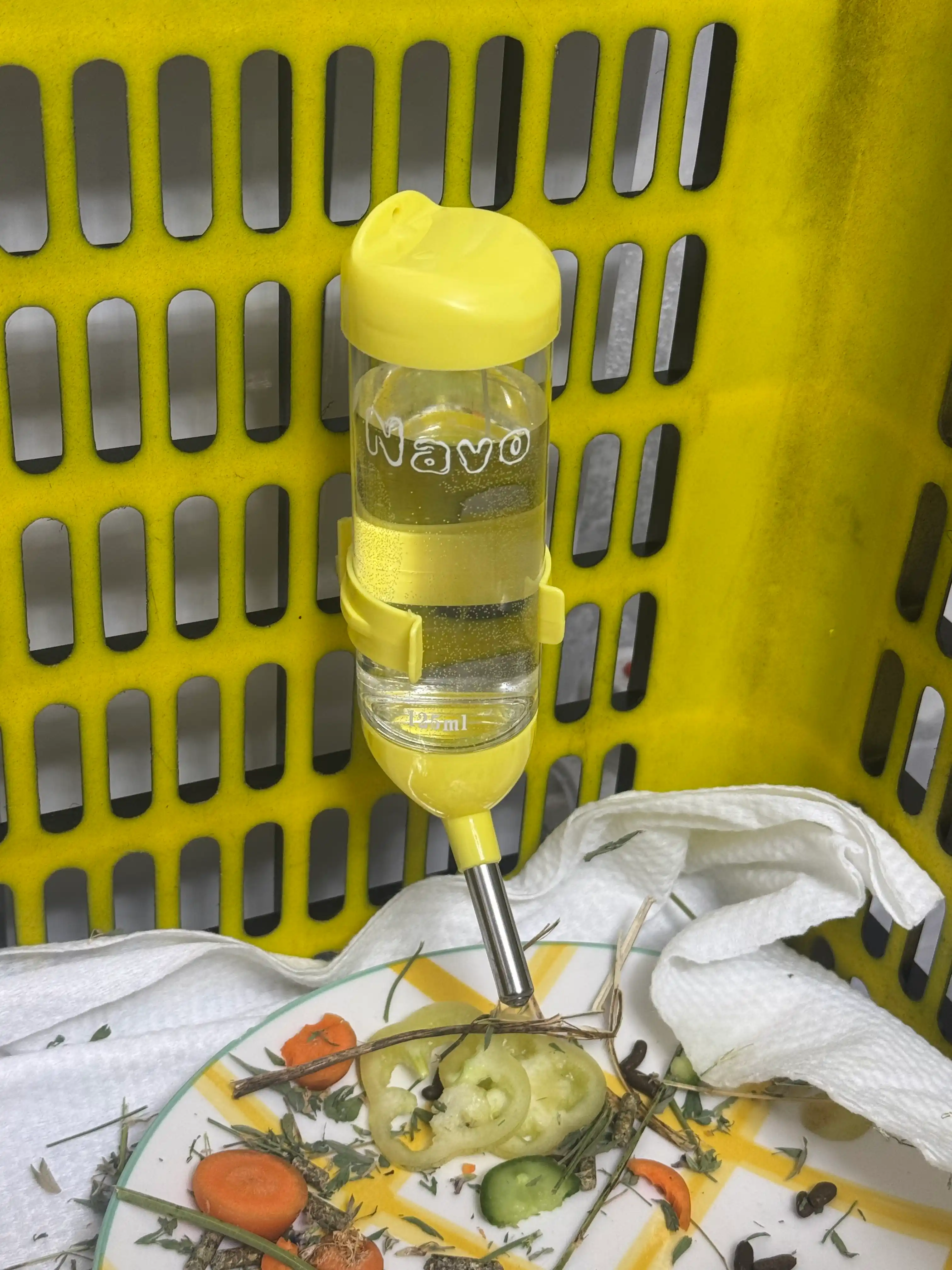 Kemiruvchilar va qushlar uchun avtomatik sug'orgich "Tomchilatmaydi", 125 ml