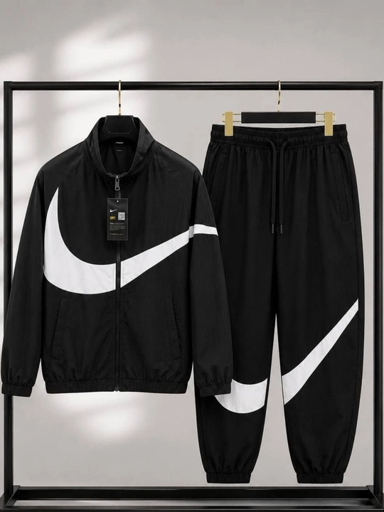 Nike erkaklar ikki qisimli tepa pas kostyumi, Erkaklar Nike Sportni tepa pas kiyimi