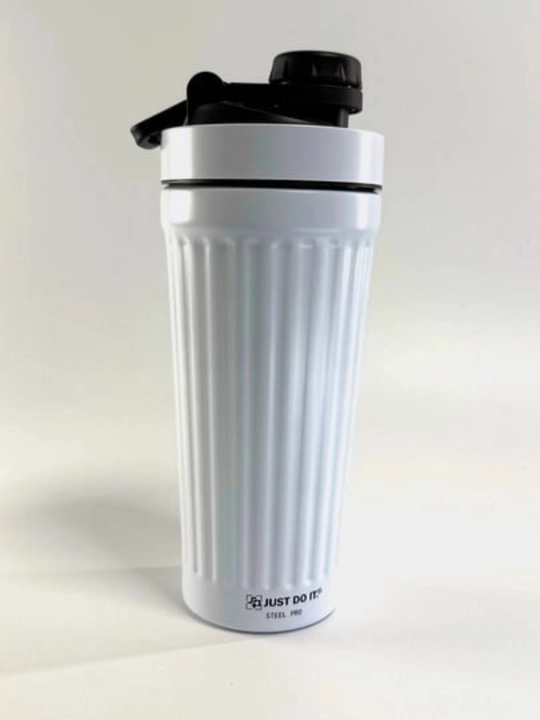 Sport suv idishi 700 ml — qulay qopqoqli, yengil va kundalik foydalanish uchun