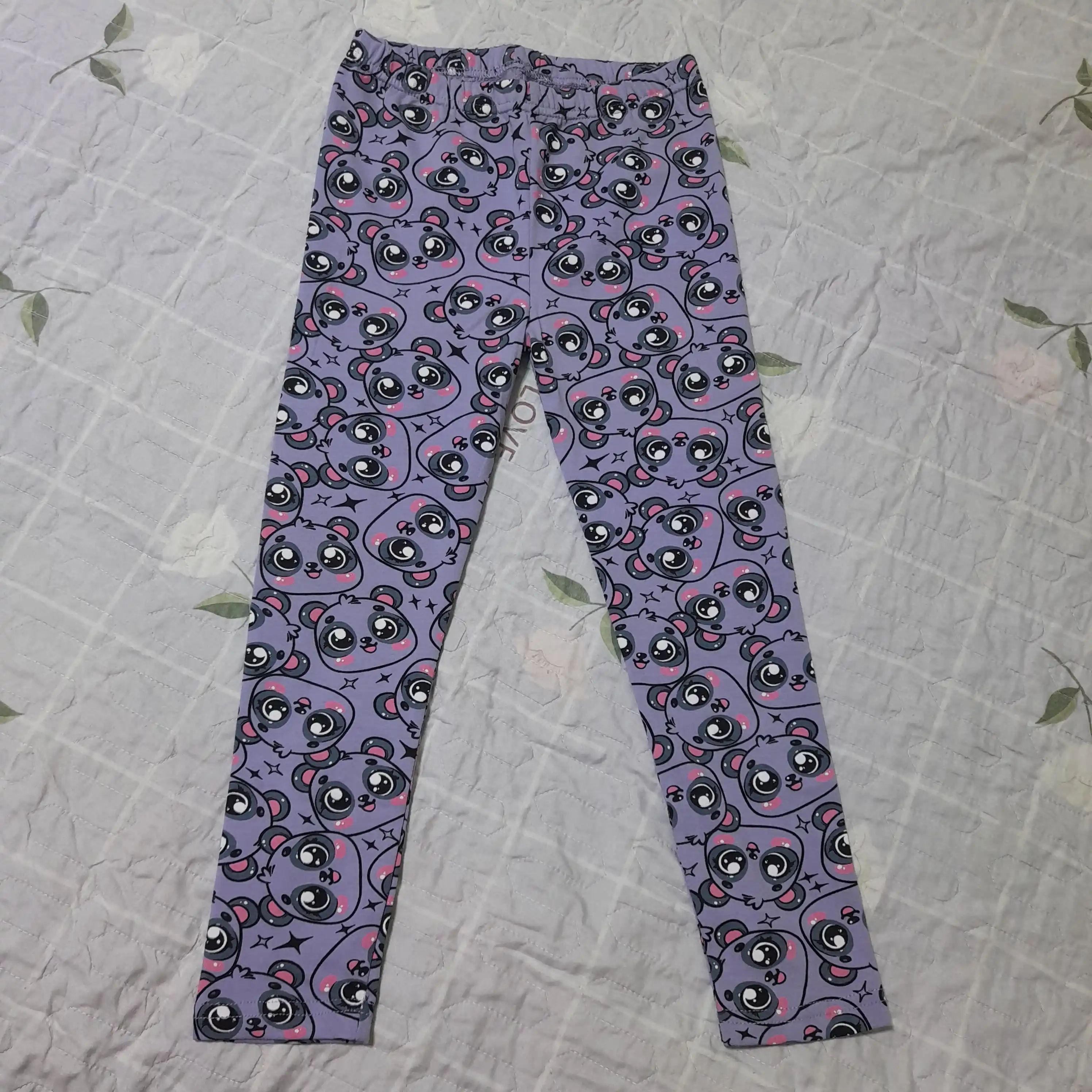 2 yoshdan 7 yoshgacha bo‘lgan qizlar uchun trikotaj, 100% paxtadan tikilgan legginslar